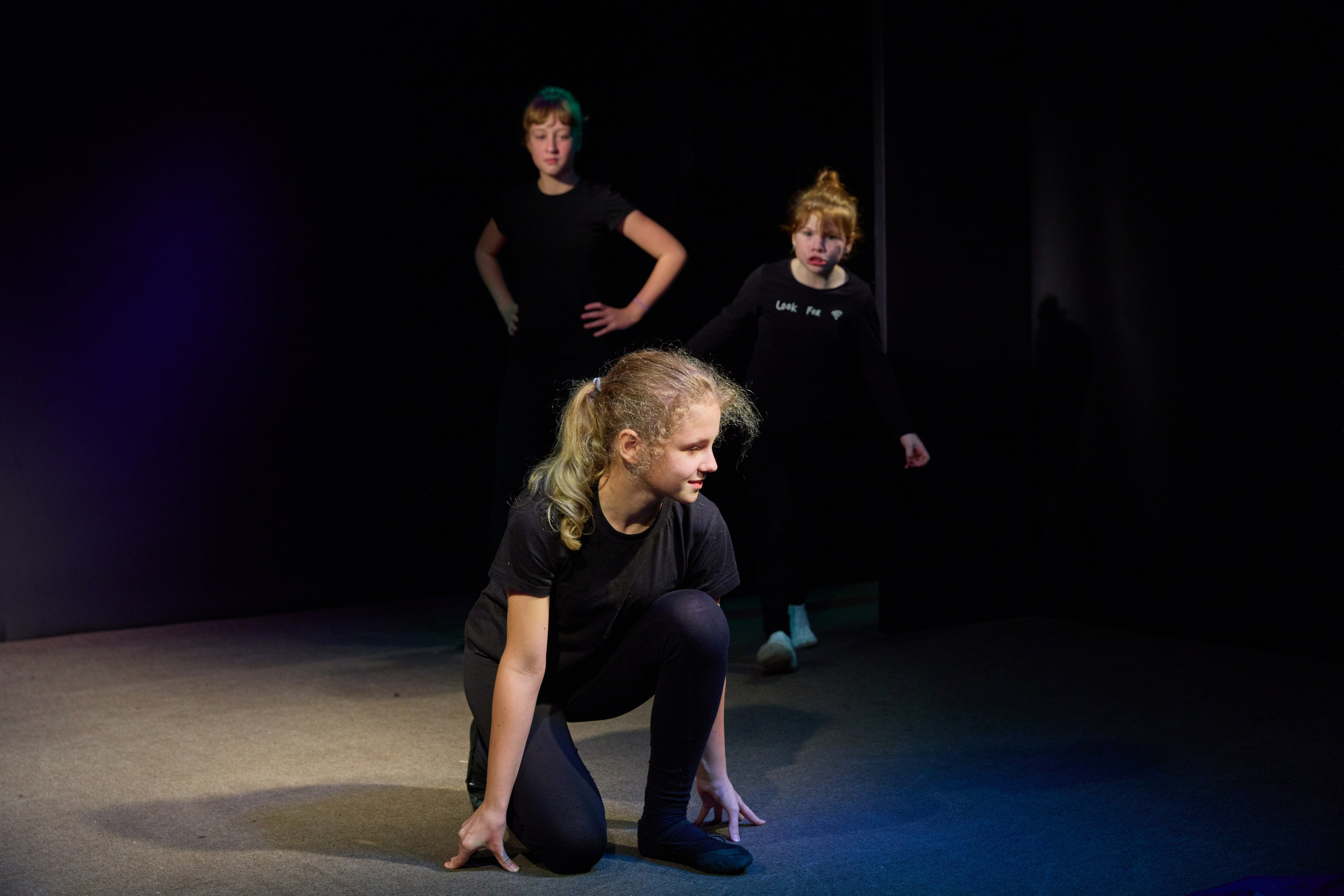 Театр студия «За двумя зайцами»