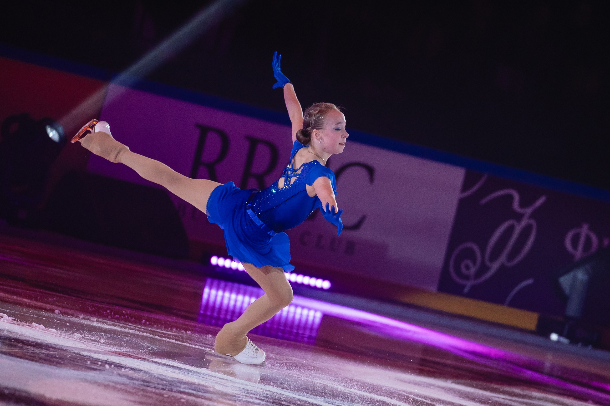 Шоу «Чемпионы на льду» в Новосибирске. Воробьева Ксения — Спортивный и танцевальный фотограф Новосибирск