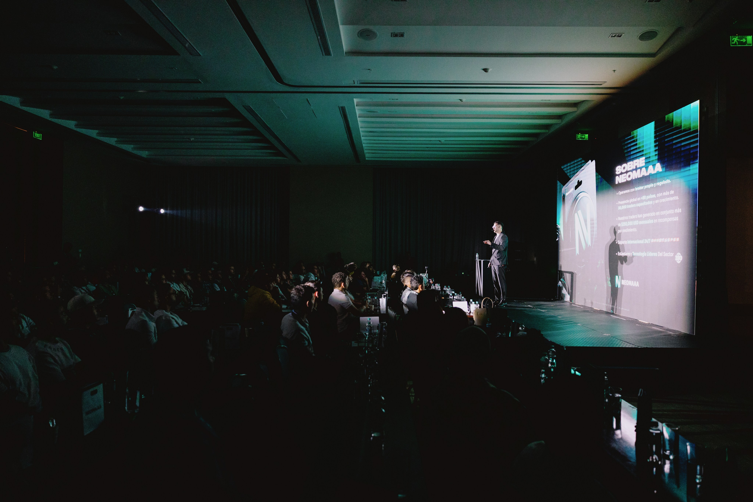 TRADERS DAY By NeomAAA Medellin. NeomAAA Funds Gallery