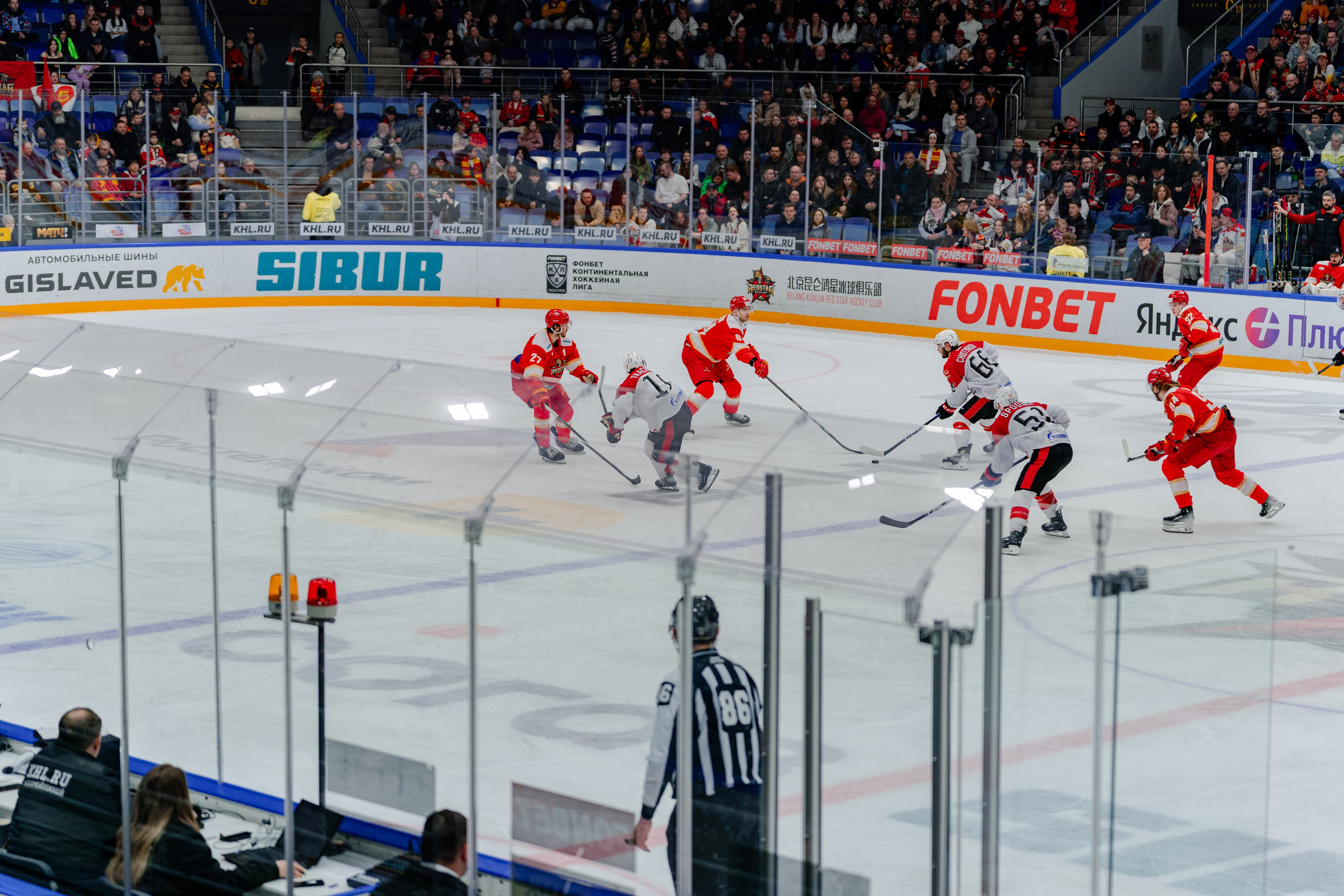 КХЛ КУНЬЛУНЬ РС — АВАНГАРД 22 МАРТА 2025. Репортажный фотограф в Москве Измалков Артем