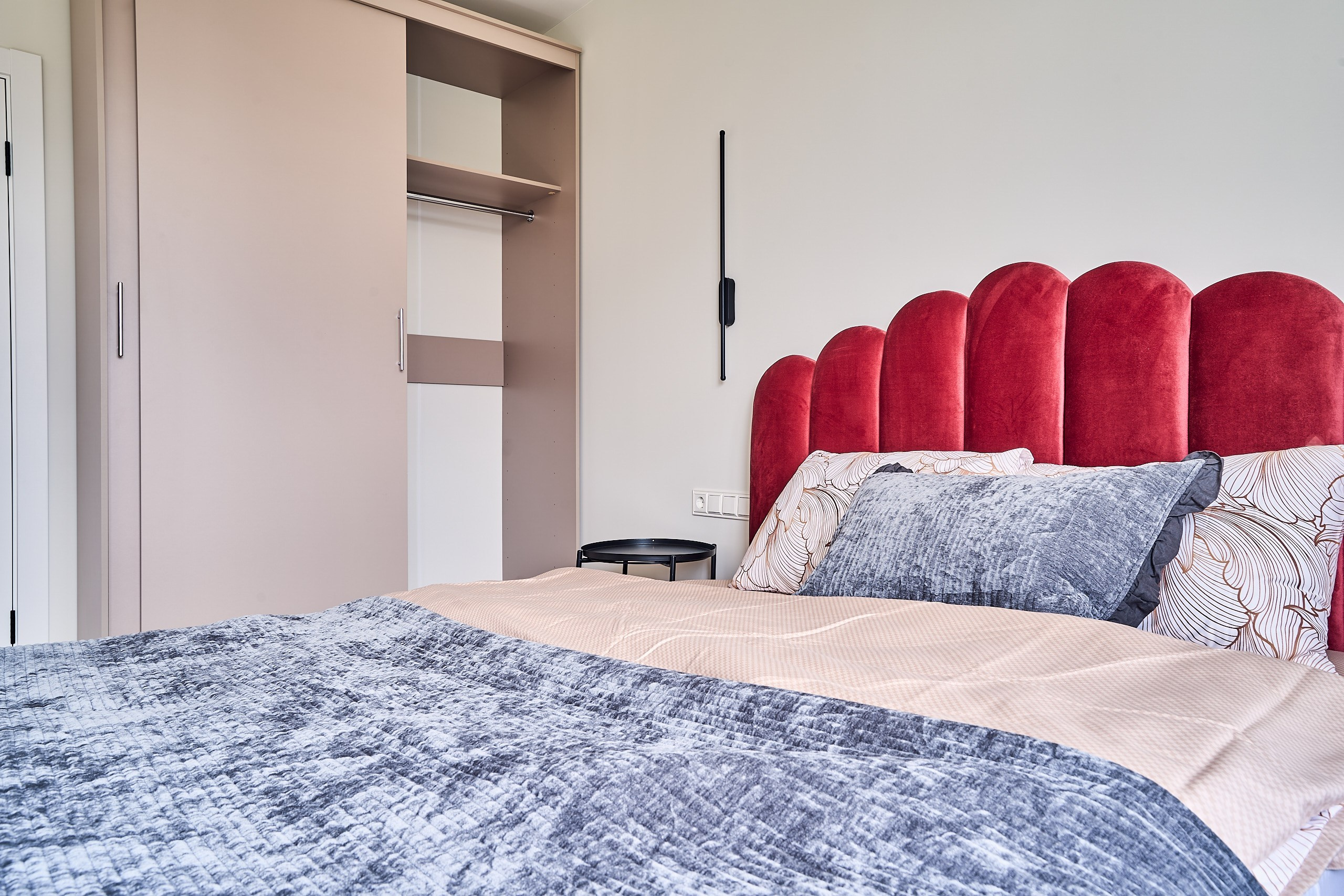 Интерьерная съемка спальни в квартире в центре Москвы