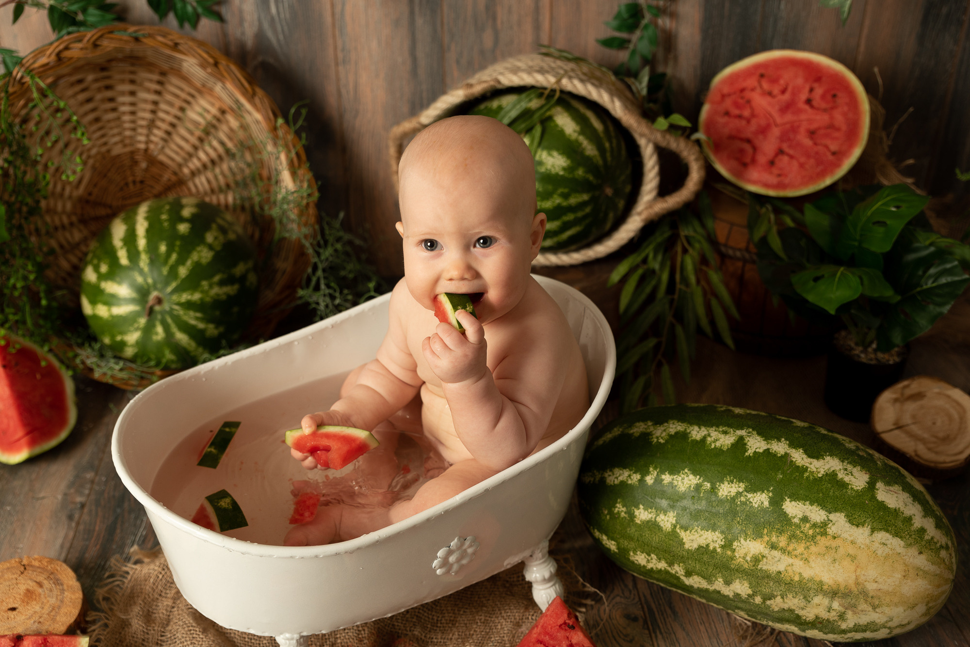 Арбузные приключения Богдаши. Фотограф новорожденных в Нижневартовске Лара Курдюкова