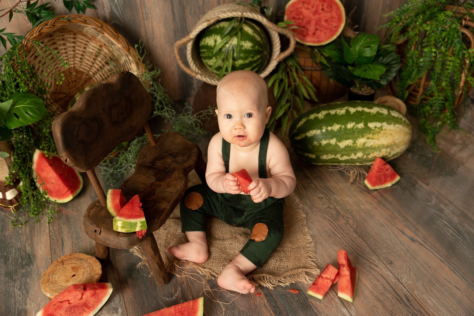 Арбузные приключения Богдаши. Фотограф новорожденных в Нижневартовске Лара Курдюкова