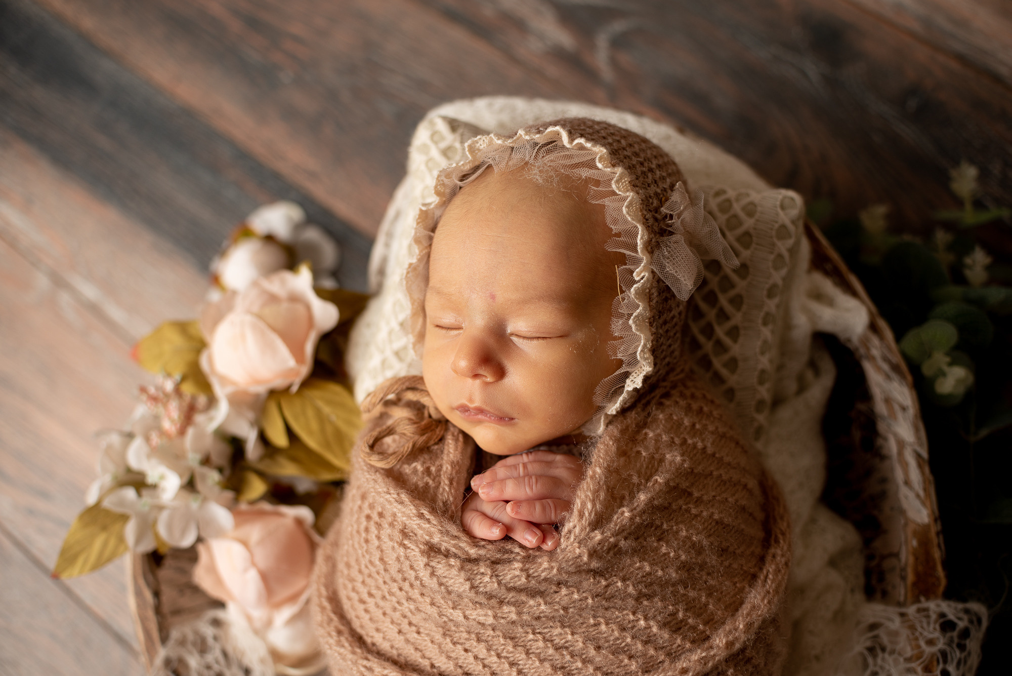 Фотосессия новорожденного. Фотограф новорожденных в Нижневартовске Лара Курдюкова
