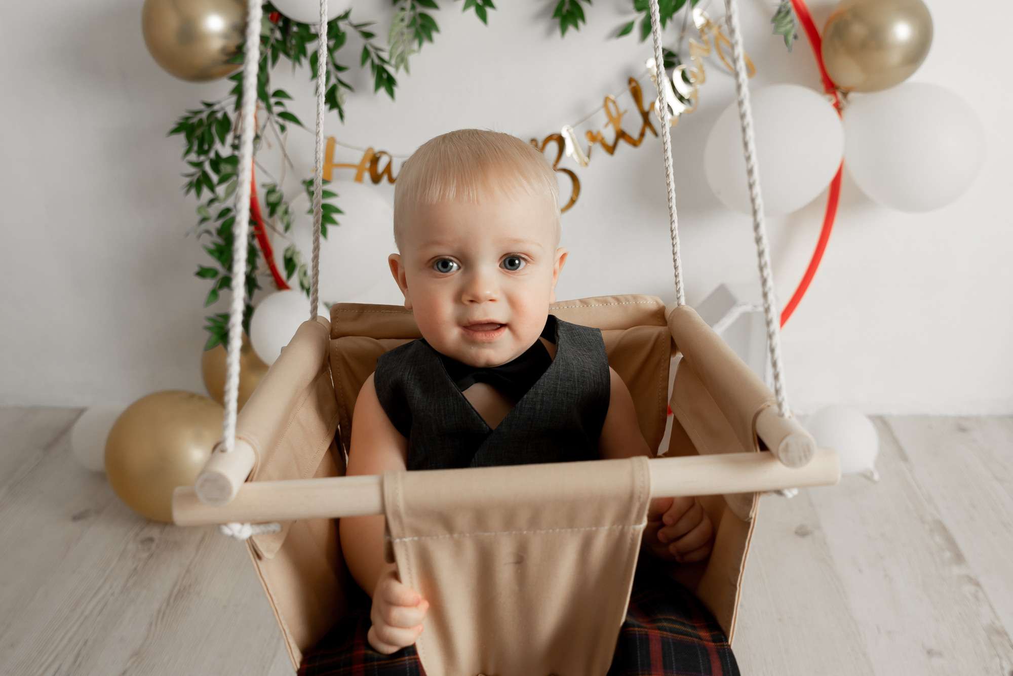 Годовасие малыша Арсения пакет «Все включено». Фотограф новорожденных в Нижневартовске Лара Курдюкова