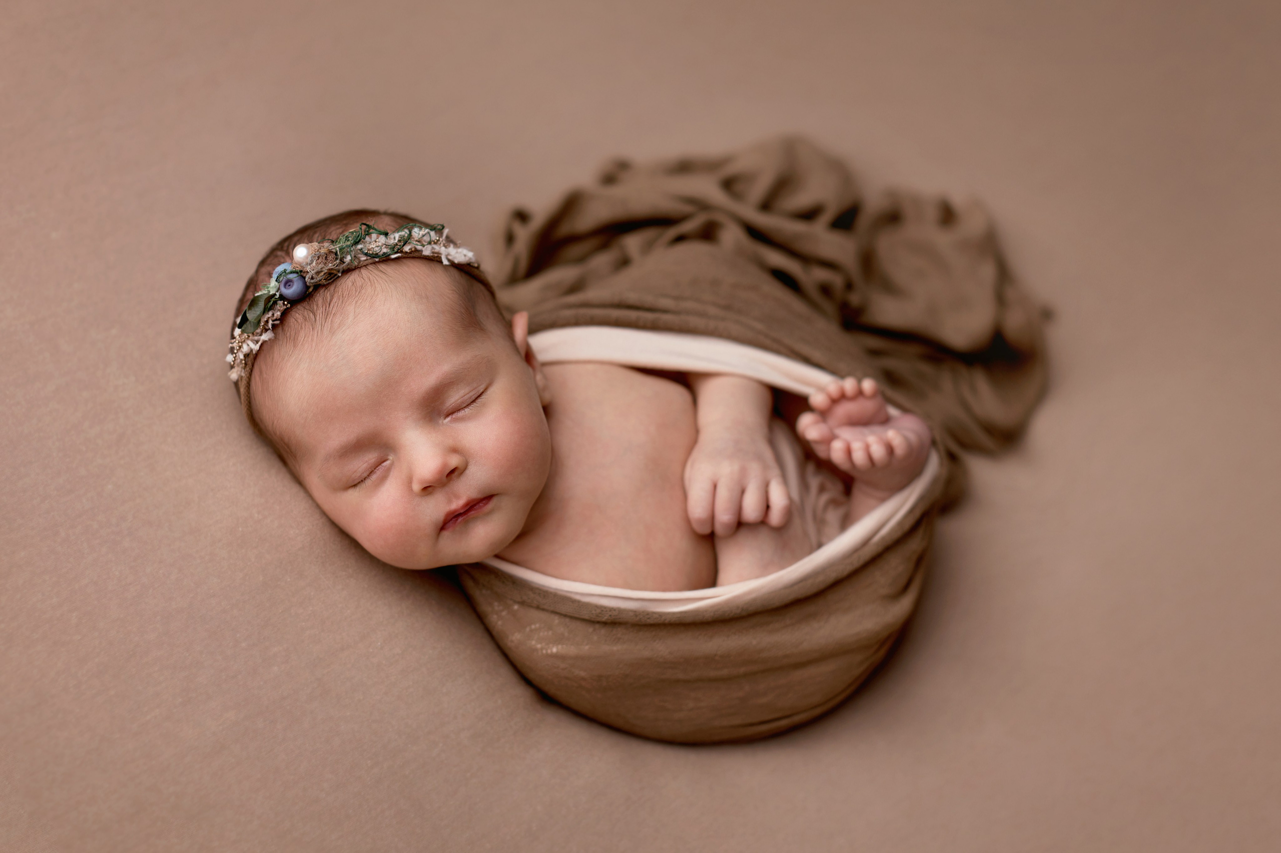 Профессиональный фотограф новорождённых в Москве Елена Сатюкова