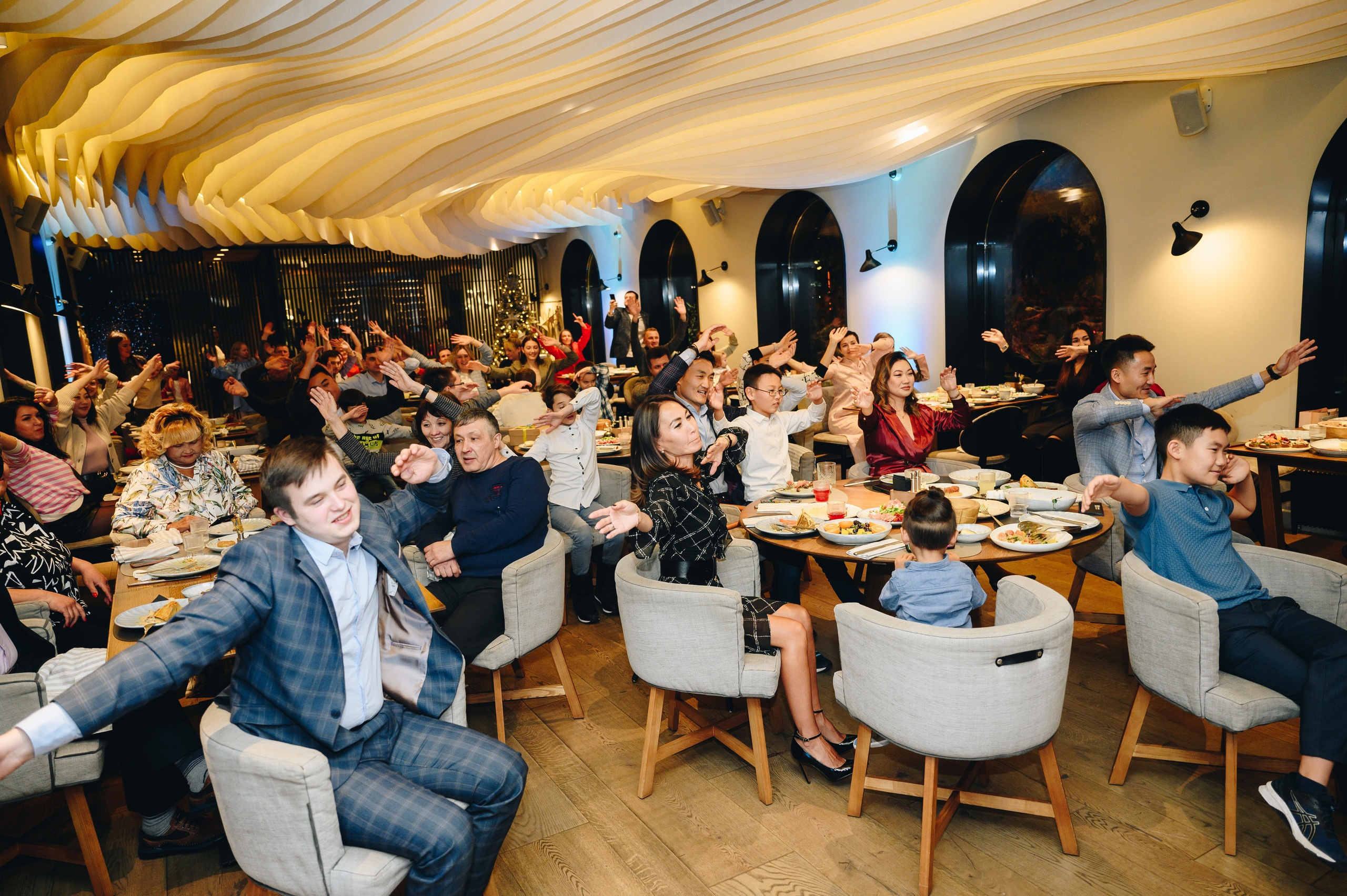 Репортажная съемка Красноярск,  фотосъемка конференций, юбилеев. Юлия Раскова — Портретный и семейный фотограф в Красноярске