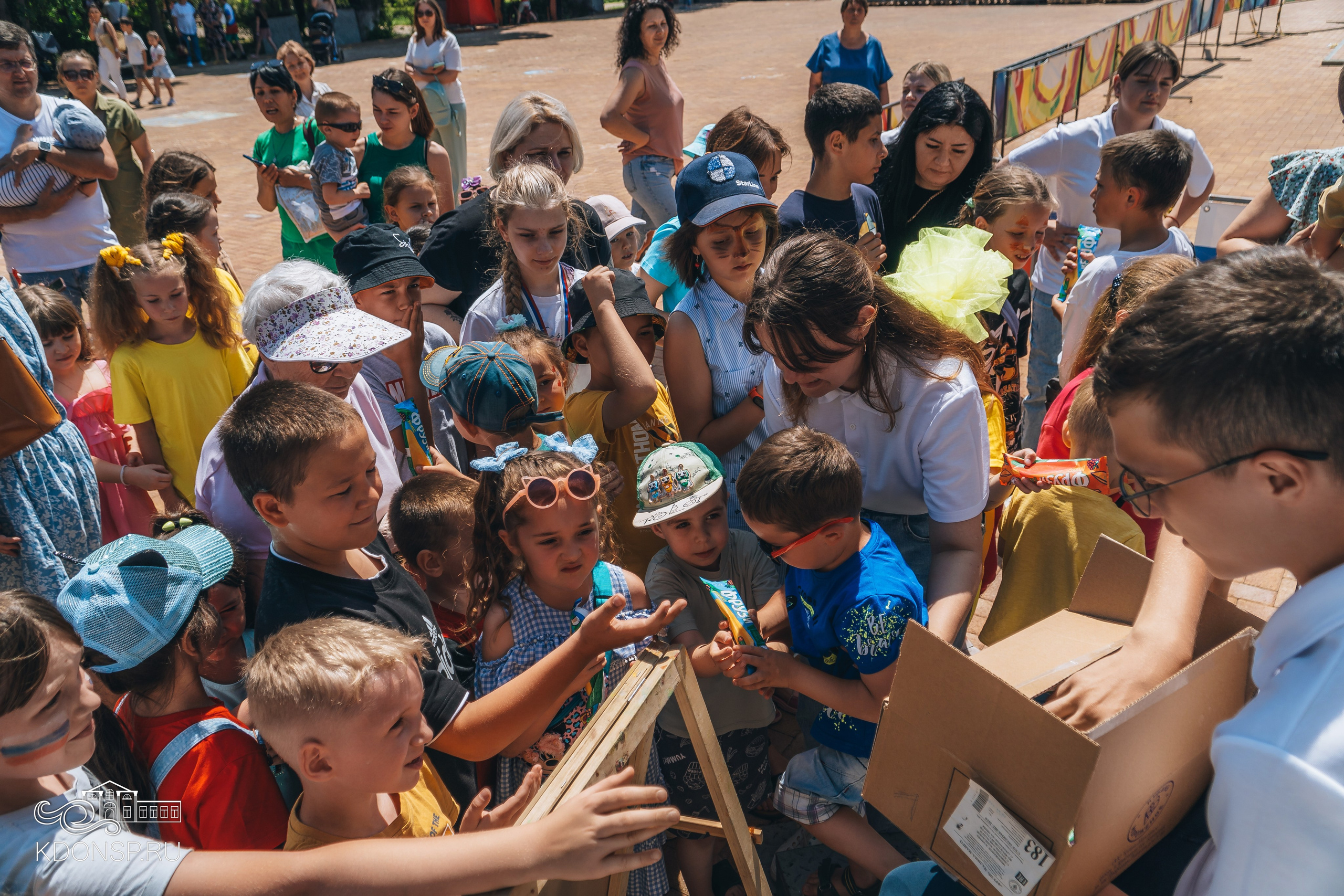 Должны смеяться дети. Новотитаровский Дом культуры