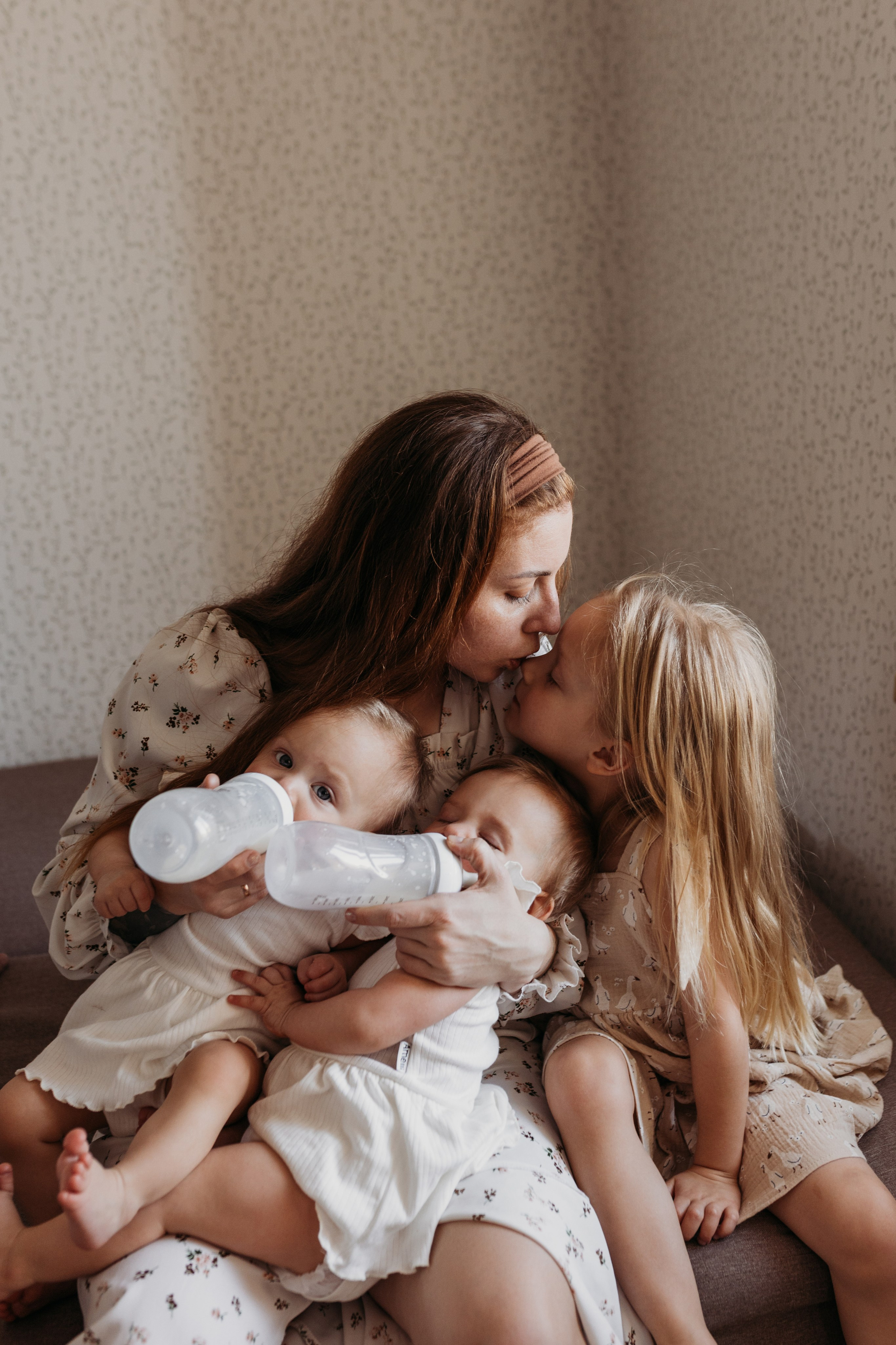 Лайфстайл lifestyle фотосессия новорожденного Барнаул. Фотограф новорожденных в г. Барнаул Ренпенинг Катерина