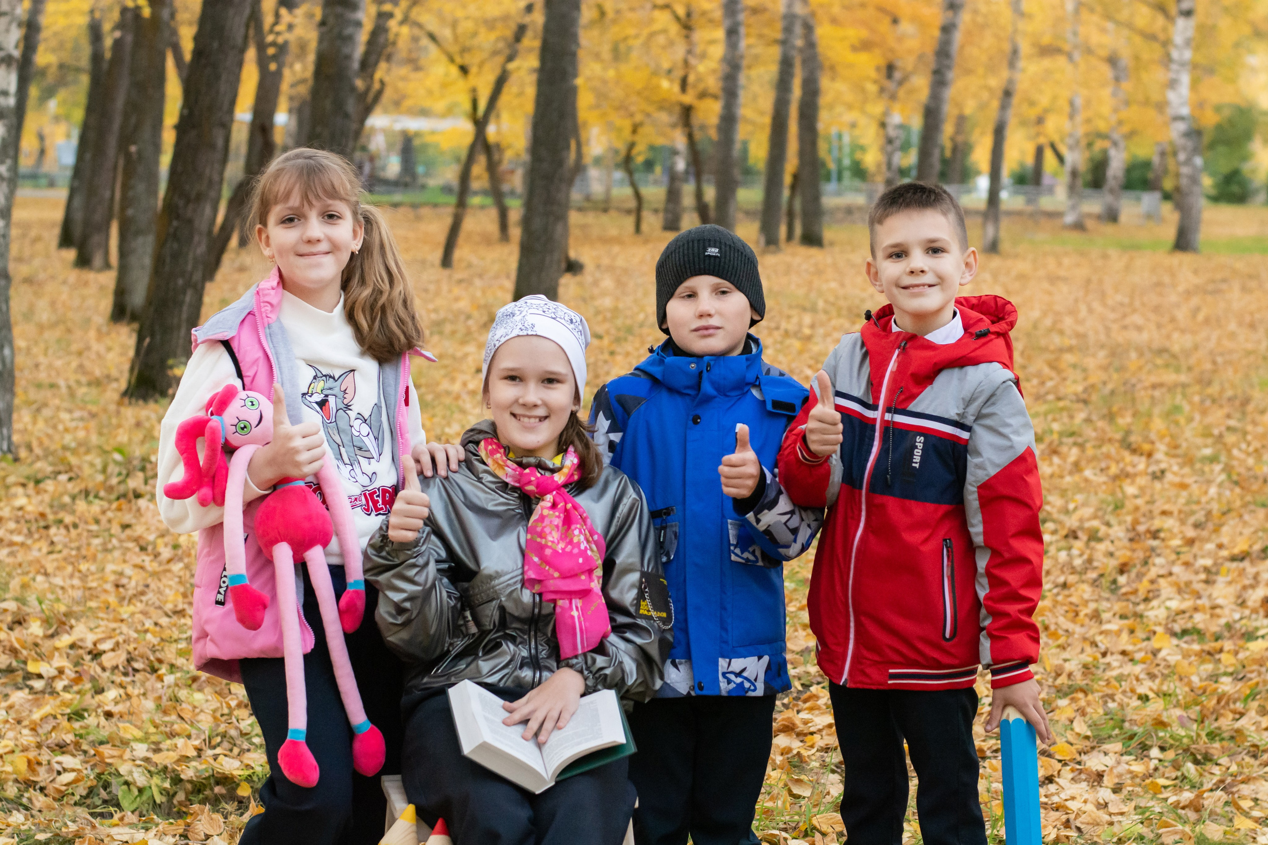 Фотосессия осенью для 4 класса. Выпускные альбомы Юрга — Фотограф Светлана Тихонова