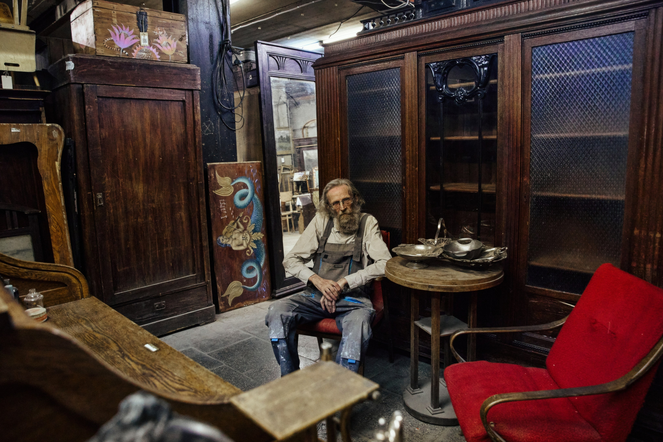 Реставратор мебели | Контора К. Фотограф в Москве — бизнес-контент, репортаж, портреты| Виталий Кулешов