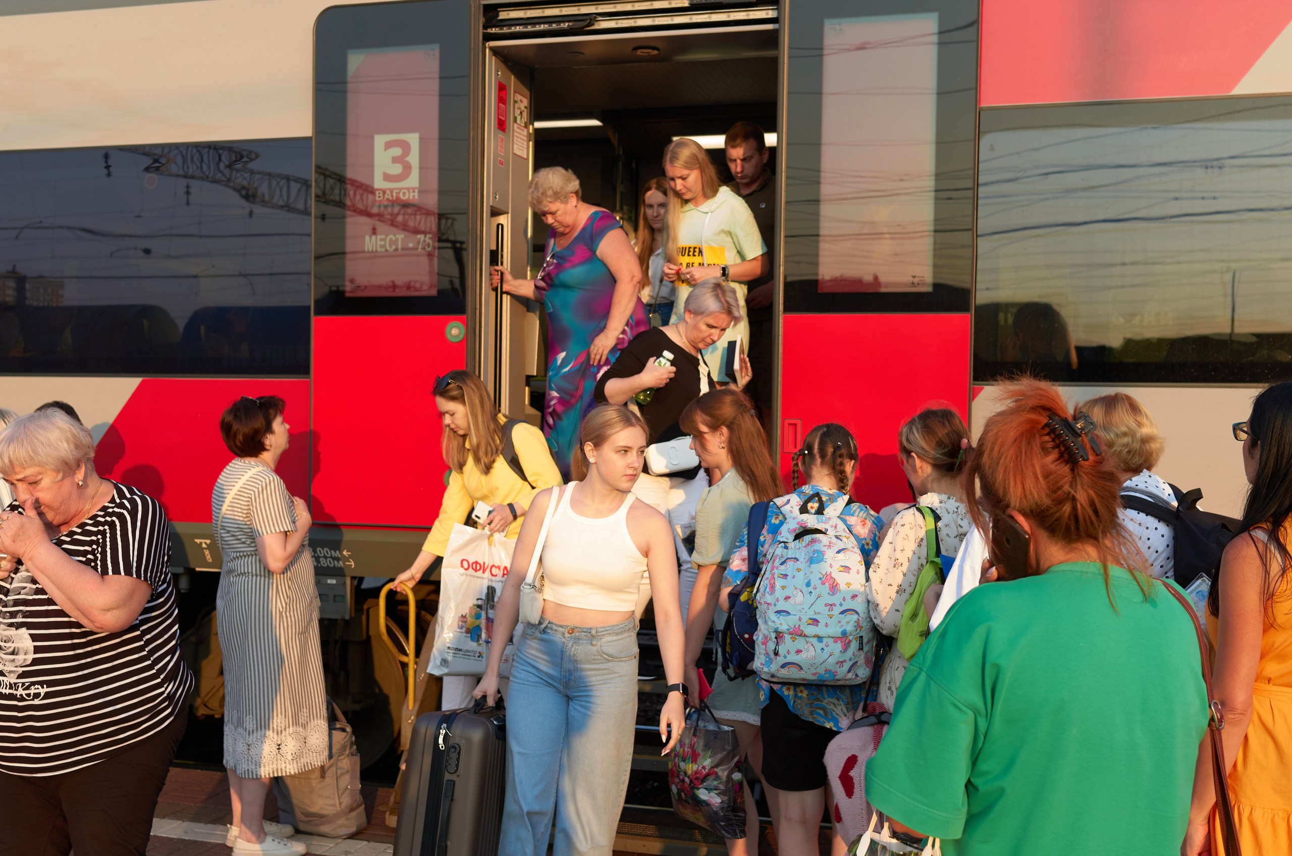 Поезд "Ласточка" на вокзале Тулы