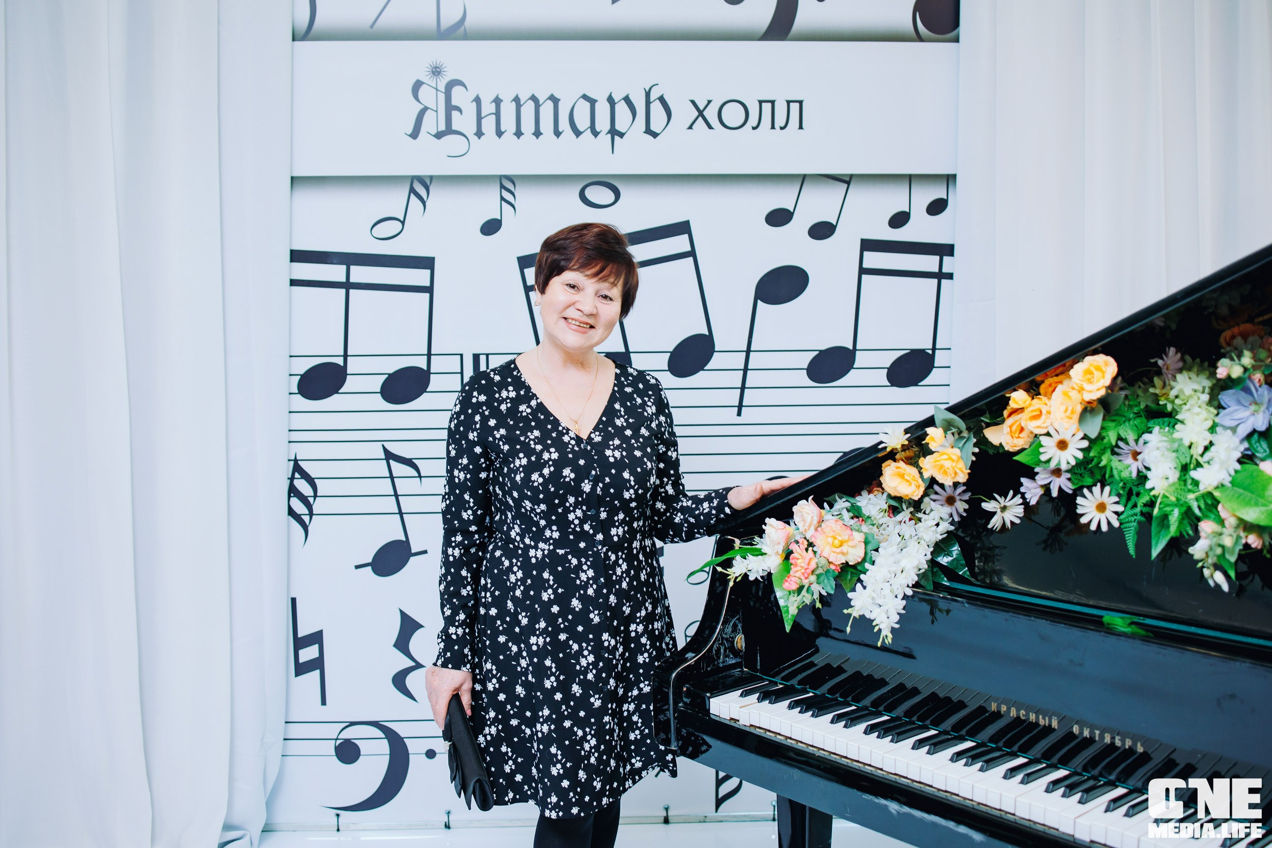 Концерт 8 марта в Янтарь холл. One Media Life: фоторепортажи, фотоотчеты с мероприятий и заведений