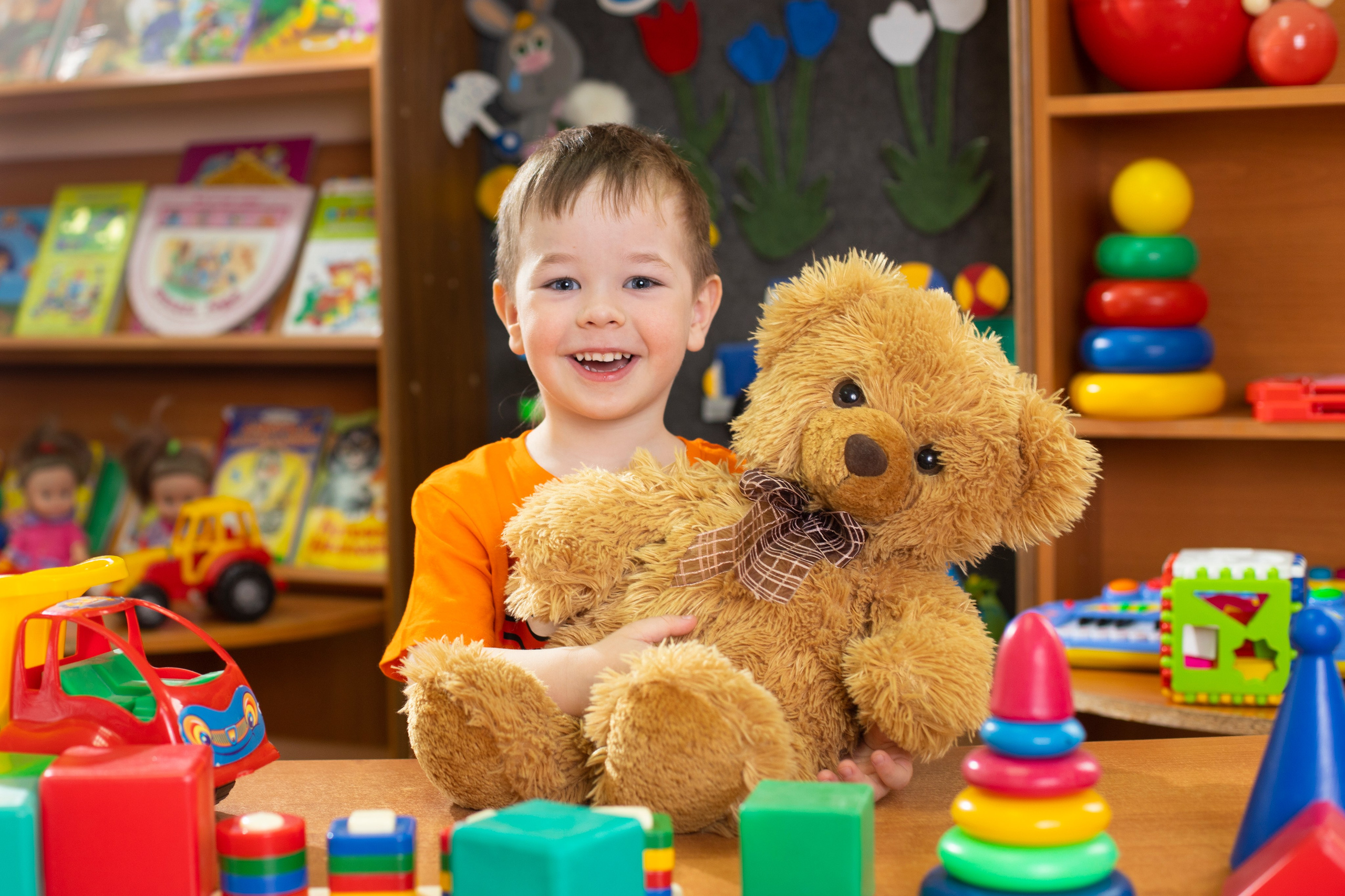 Один день в детском саду. ВЫПУСКНЫЕ АЛЬБОМЫ для детского сада и школы Санкт-Петербург и Лен. область