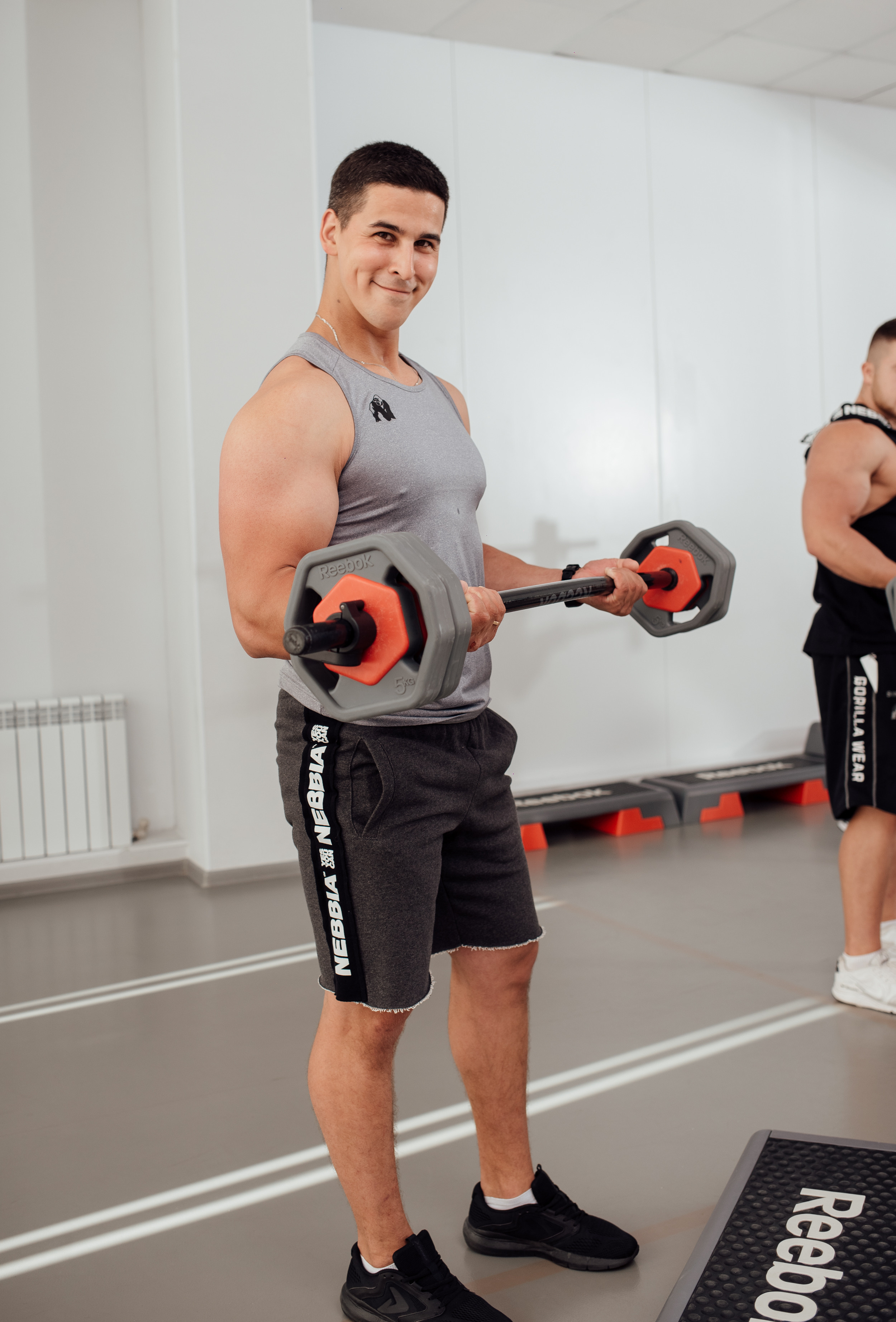 Профессиональная спортивная фотосессия в фитнес клубе. Фото контент для спортивных клубов. Фитнес зал. В качалке