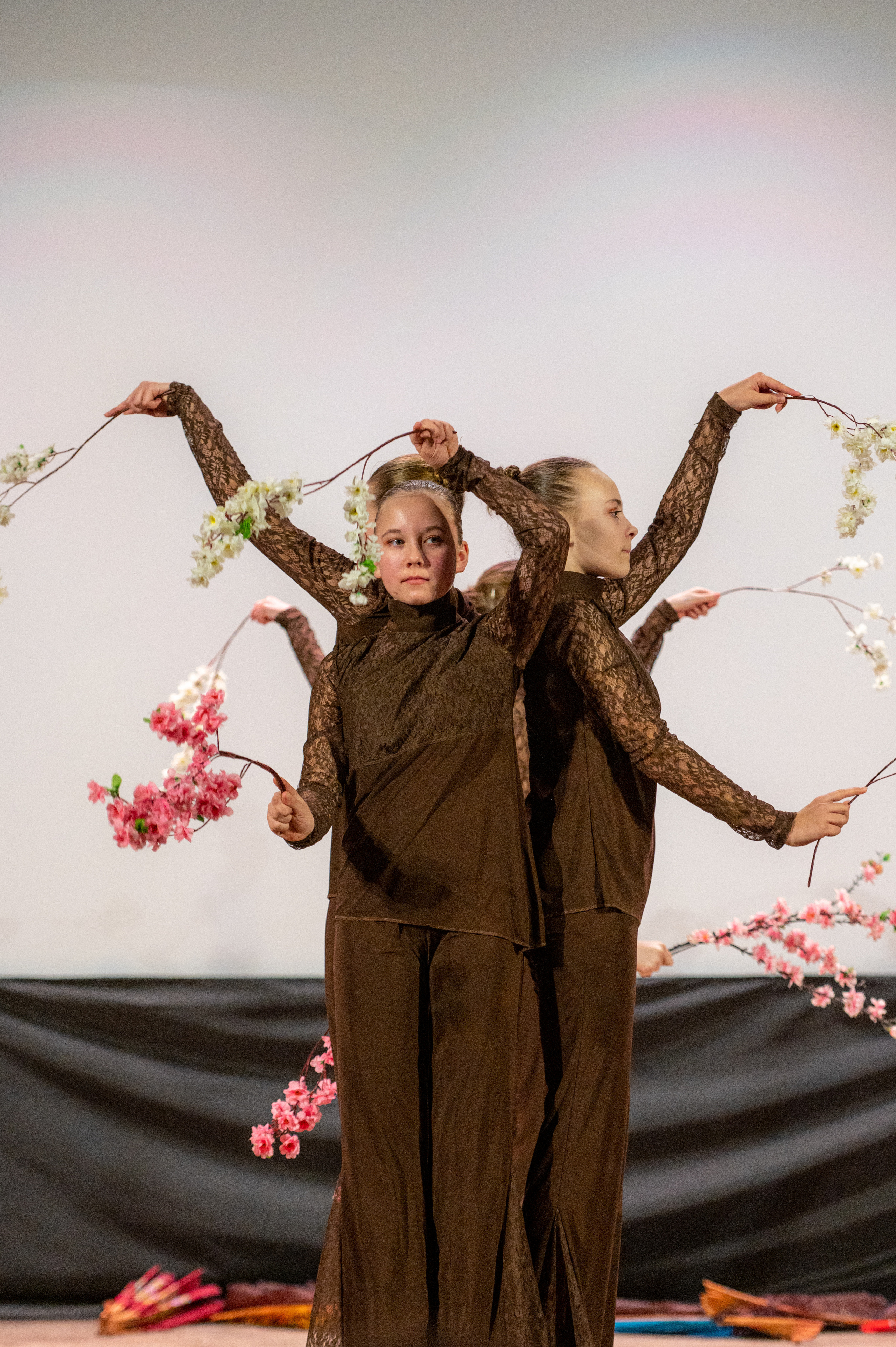 Истоки — концерт посвященный дню работников культуры. Конный и фотограф с животными в Твери Топталова Люся