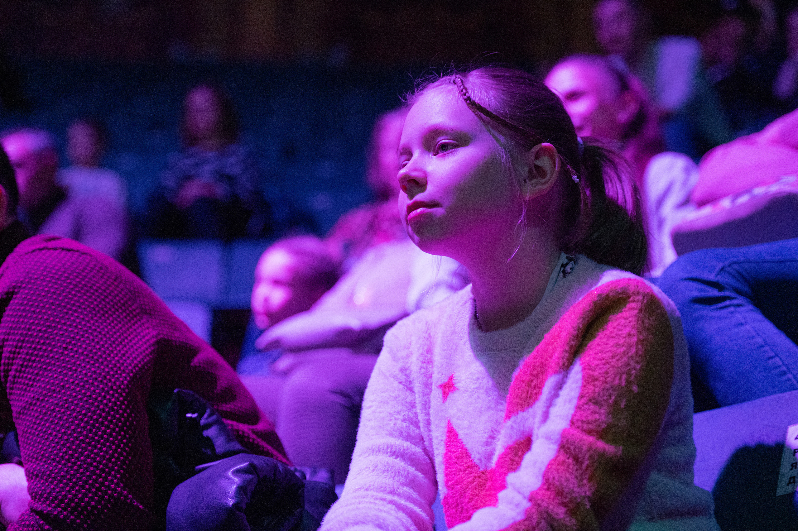 Тверской цирк «Юбилейная программа». Конный и фотограф с животными в Твери Топталова Люся
