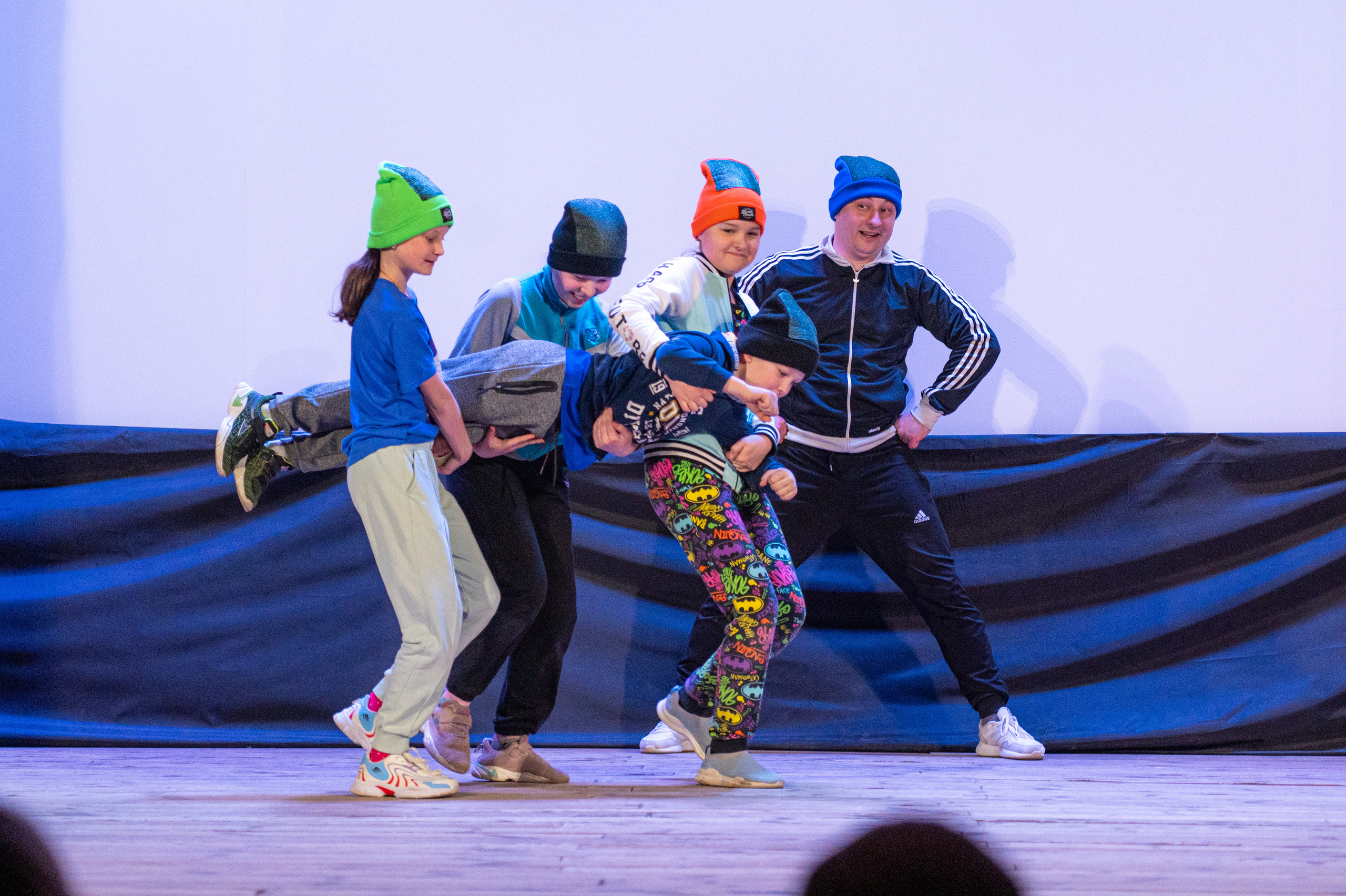 Истоки — концерт посвященный дню работников культуры. Конный и фотограф с животными в Твери Топталова Люся