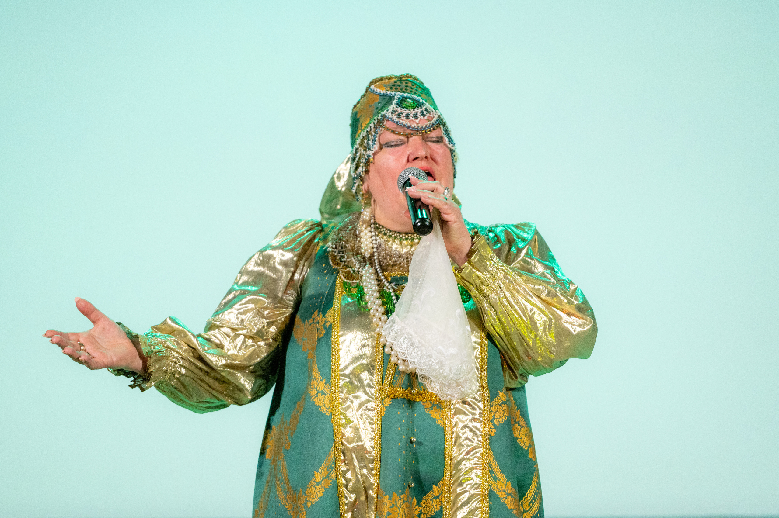 Истоки — концерт посвященный дню работников культуры. Конный и фотограф с животными в Твери Топталова Люся