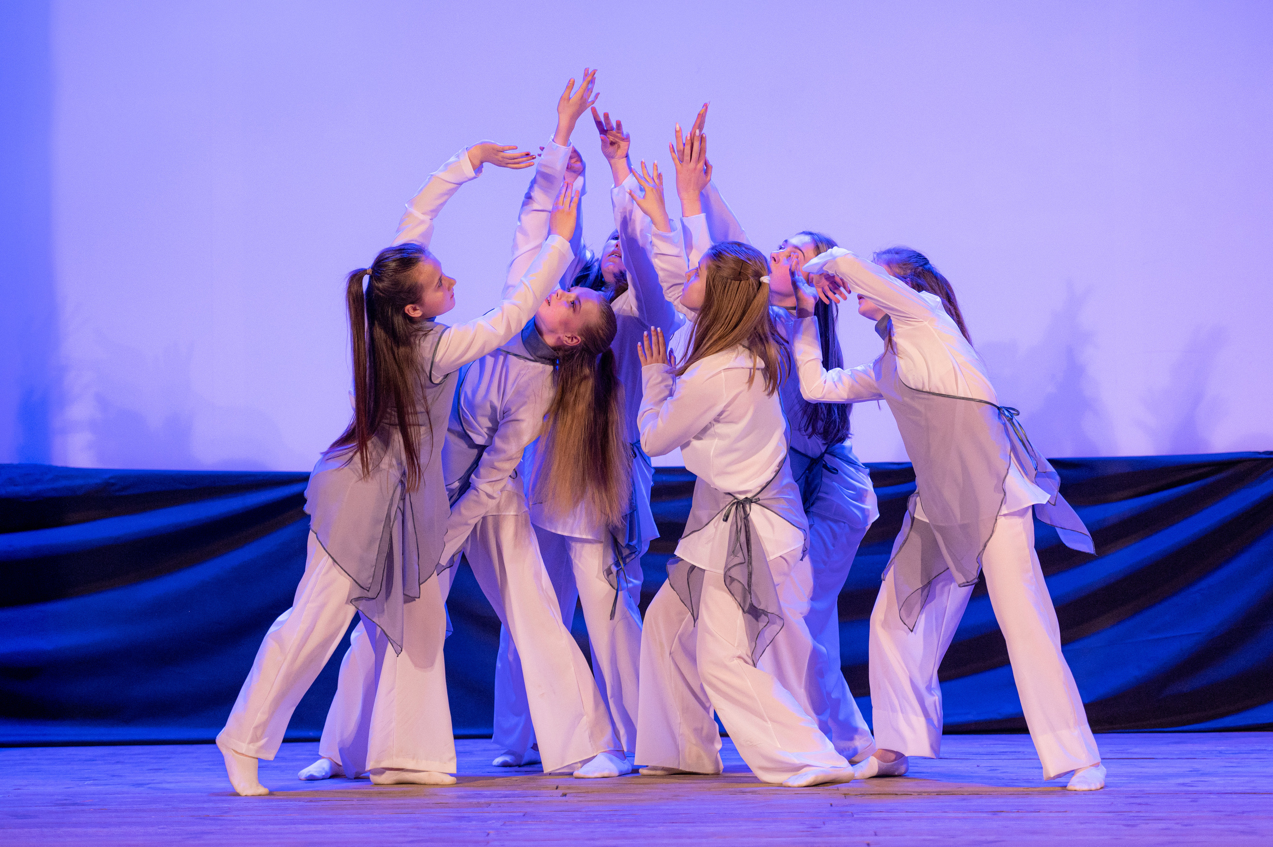 Истоки — концерт посвященный дню работников культуры. Конный и фотограф с животными в Твери Топталова Люся