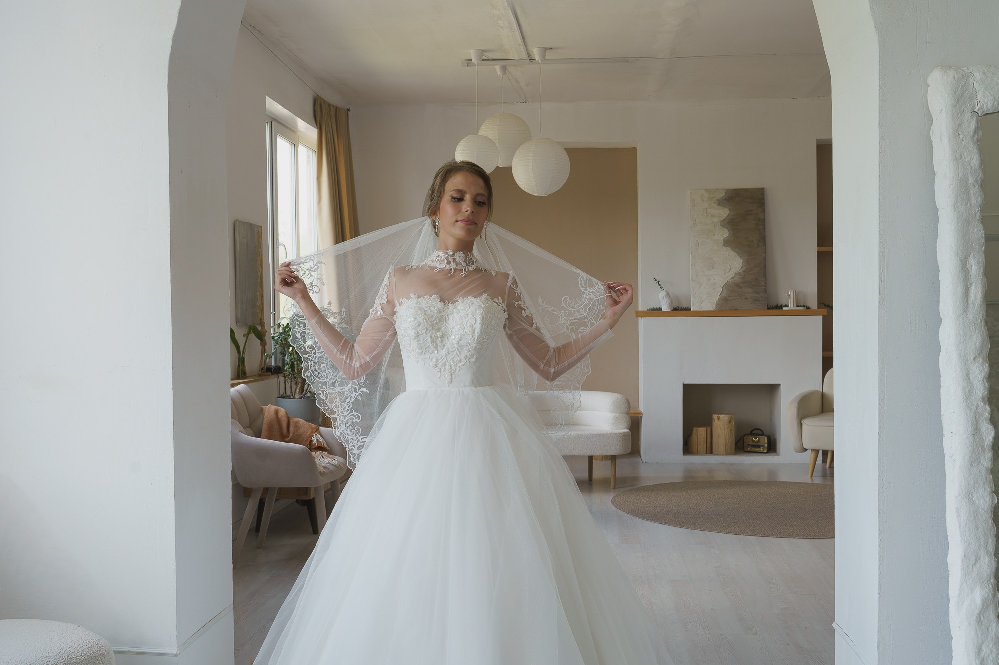 Фото невесты в фотостудии. Свадьба Владислава и Виктории. Свадебный фотограф в Екатеринбурге Евгений Карась