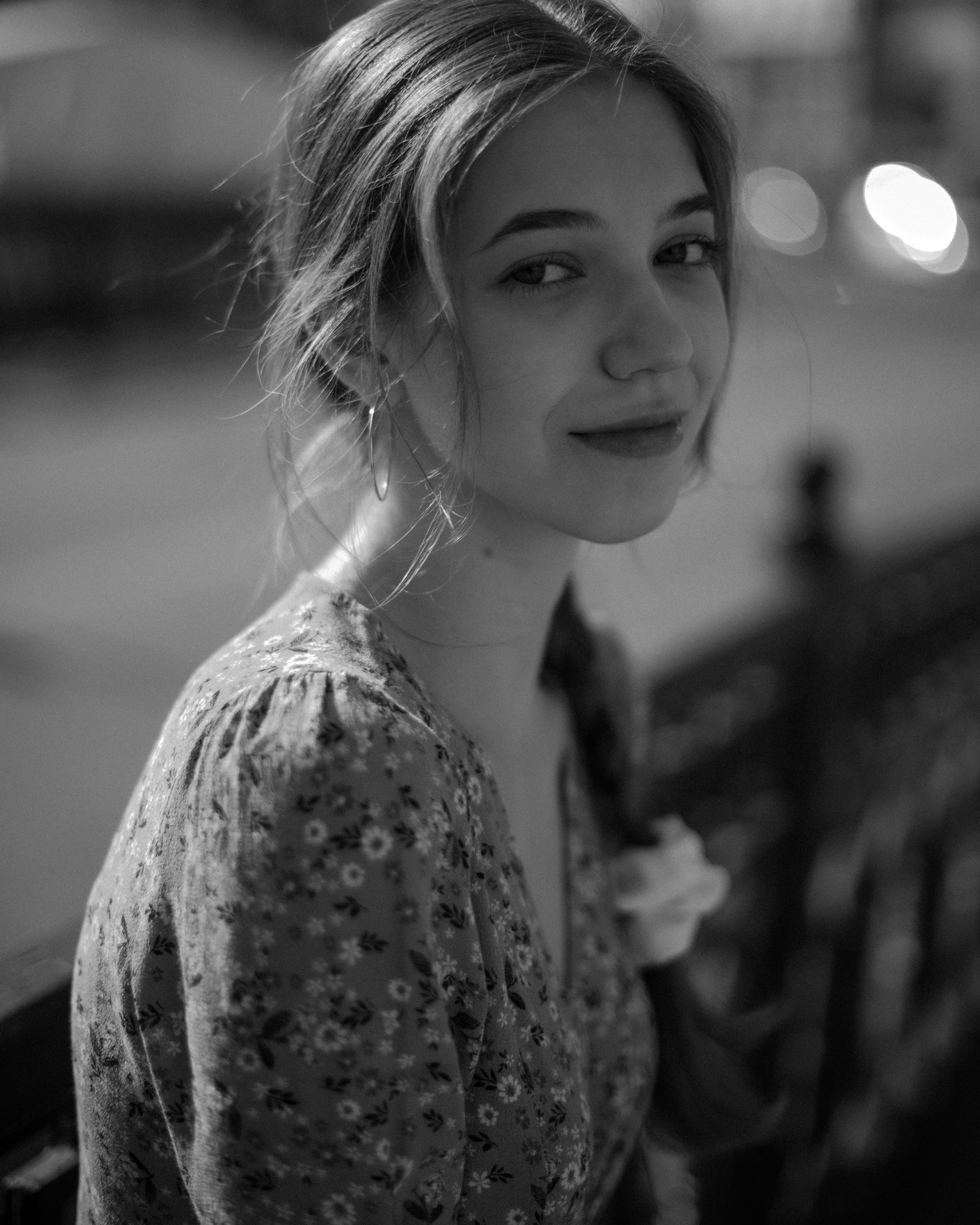 Ася. Женский фотограф. Создатель украшений ручной работы. Модель