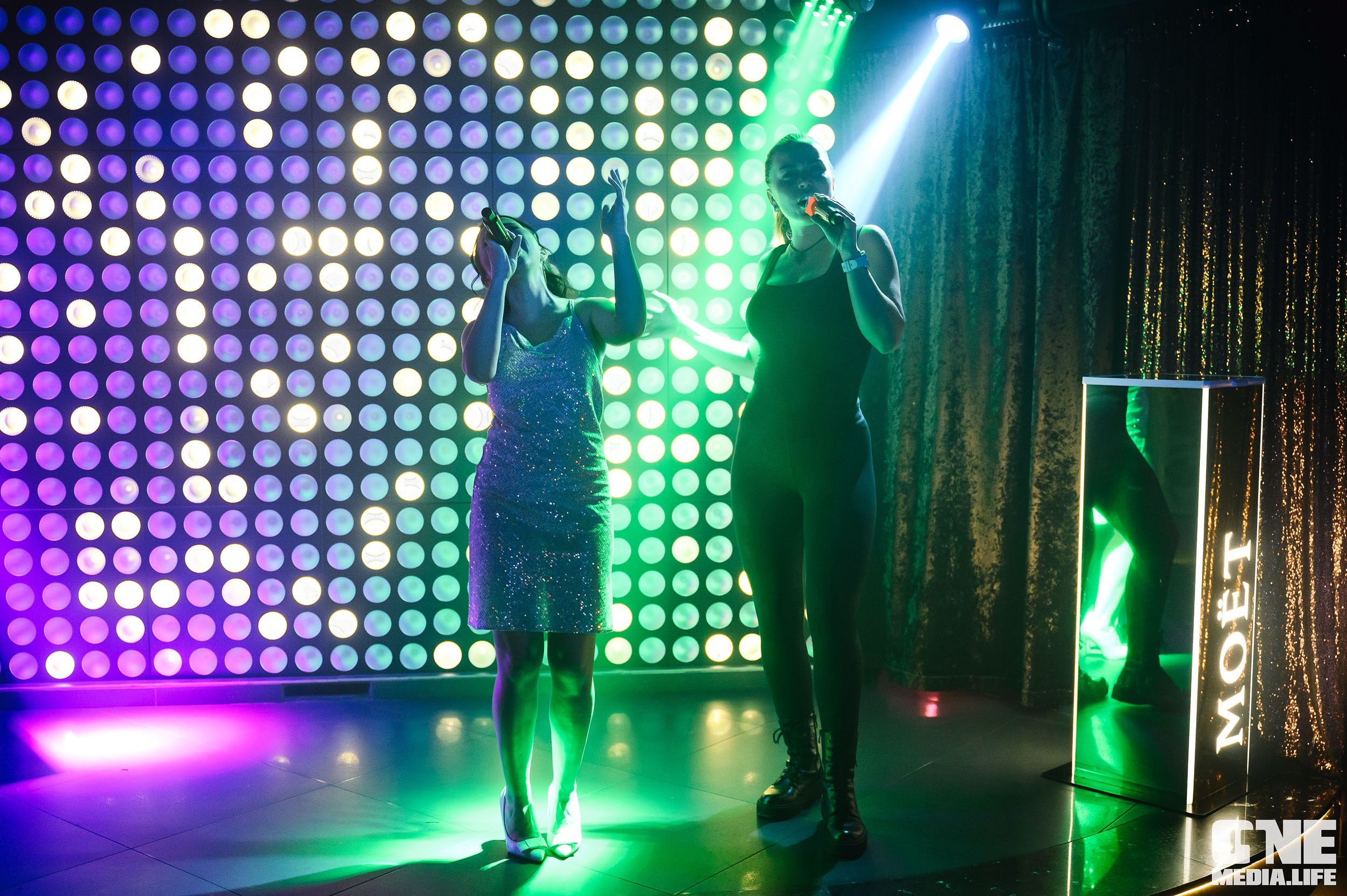 Фоторепортаж из караоке-клуба Эйфория. One Media Life: фоторепортажи, фотоотчеты с мероприятий и заведений