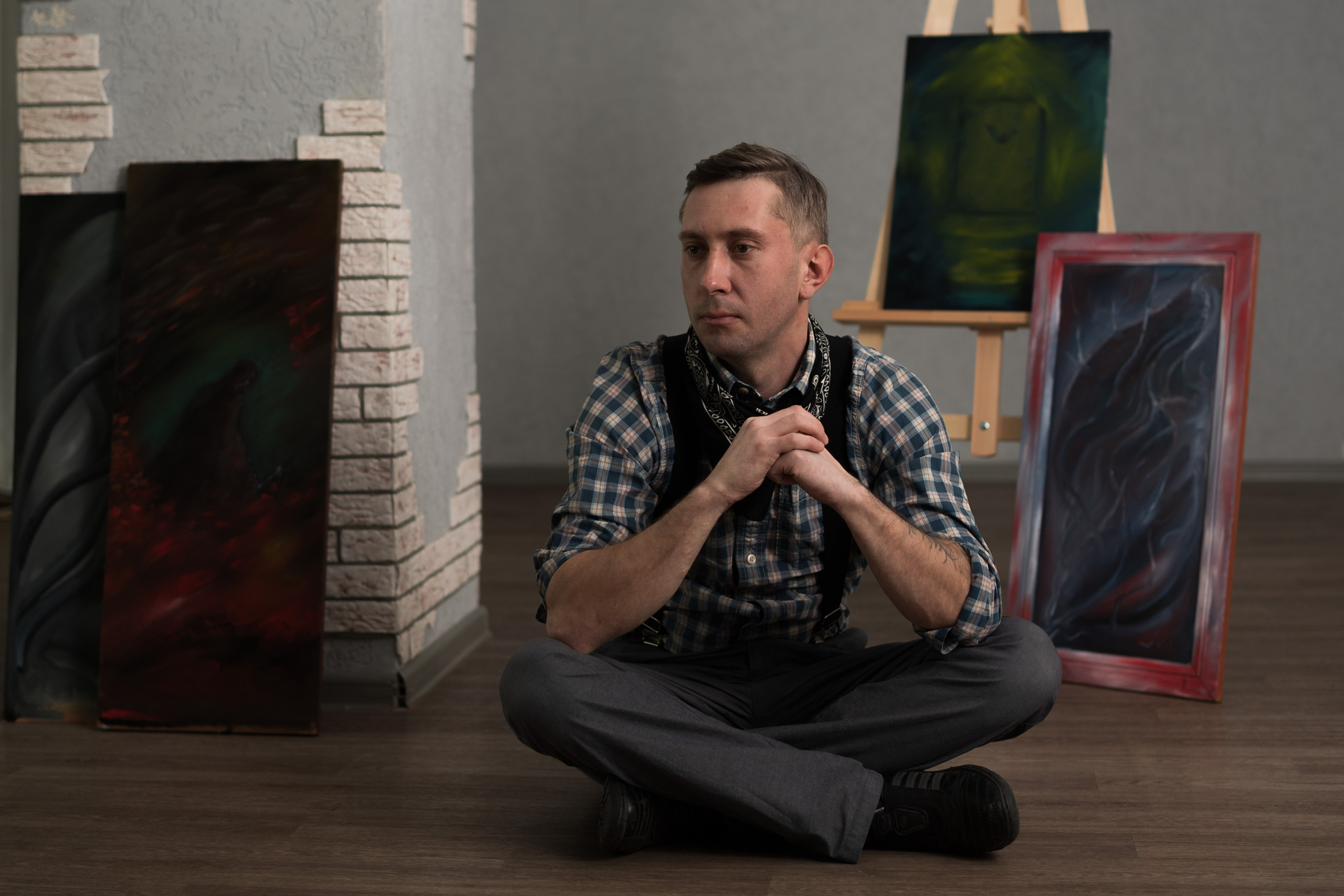 Контентная фотосессия для художника. Контент фотограф в Перми Нина Березина