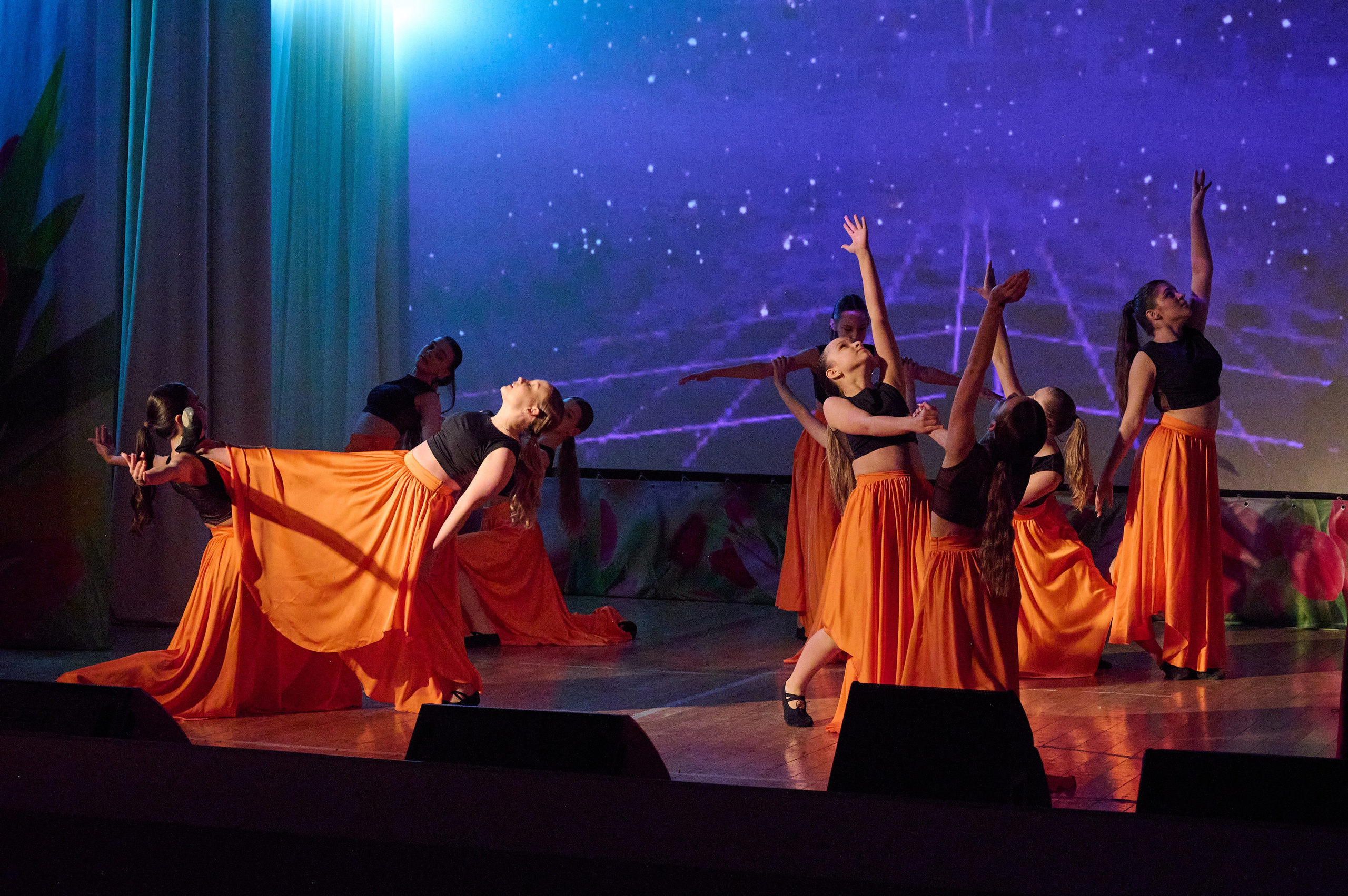 8 марта ДК Кабардинка. Жизнь курорта Кабардинка в фотографиях