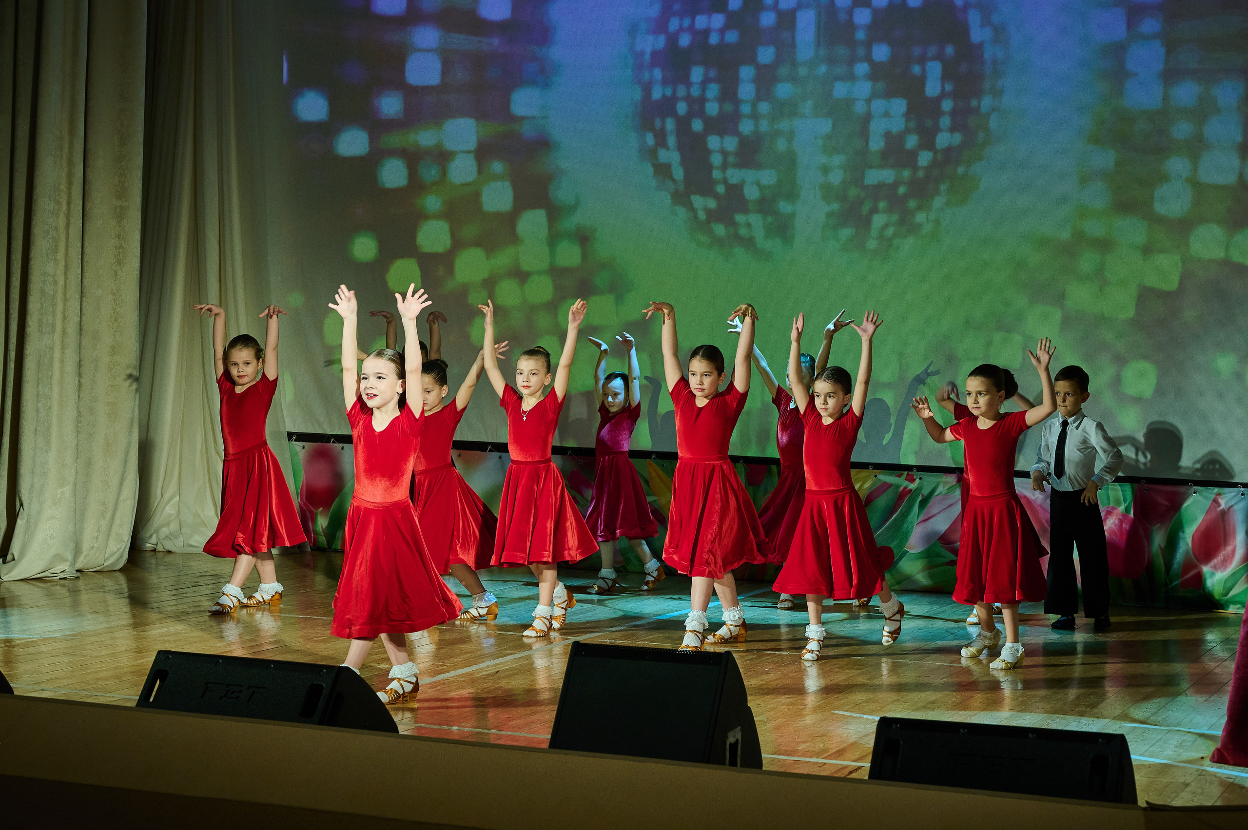 День матери Кабардинка. Жизнь курорта Кабардинка в фотографиях