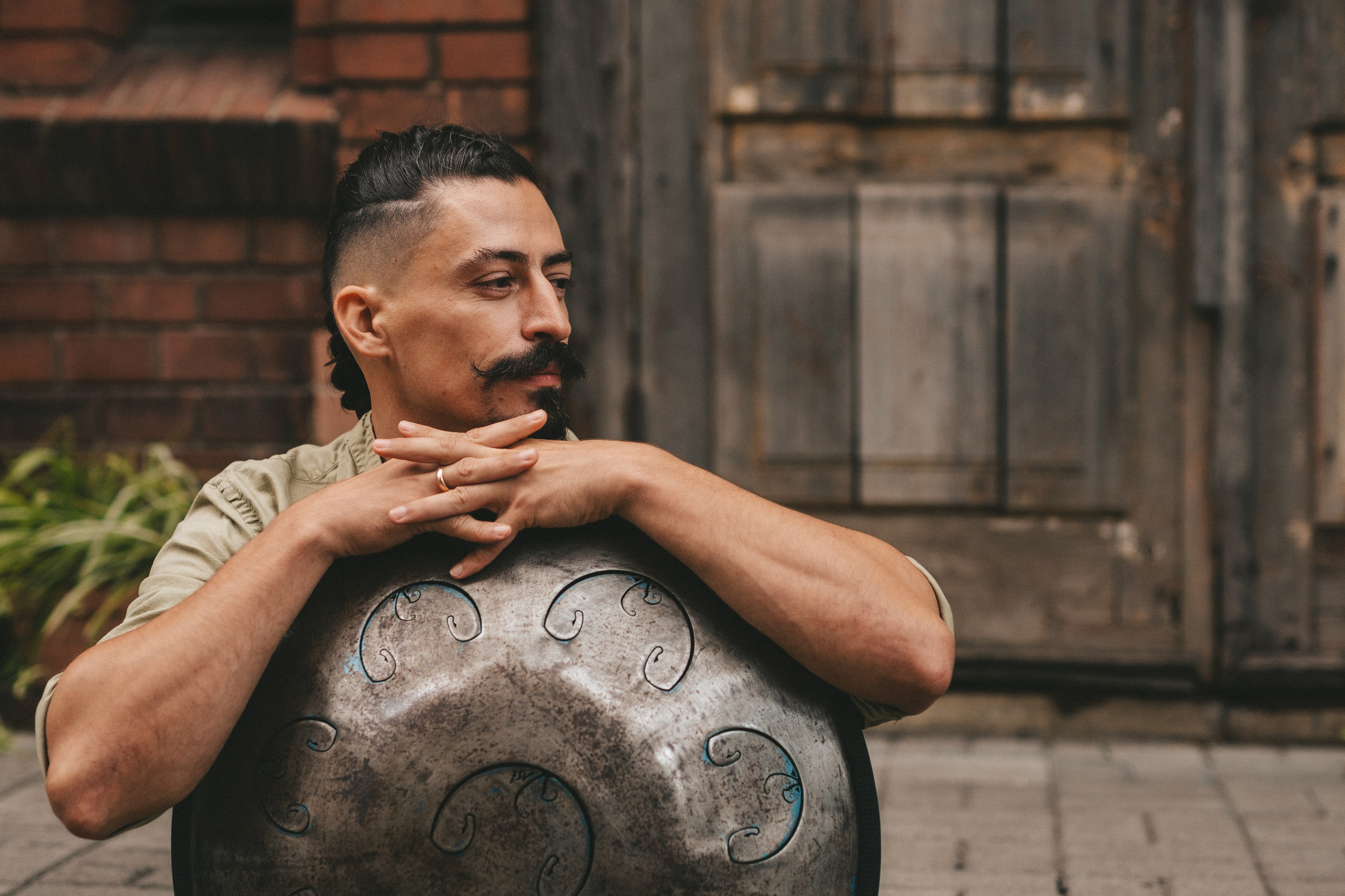 Мужской портрет. Владивосток. Фотосессия для музыканта. Портретный и семейный фотограф во Владивостоке Светлана Мухильченко