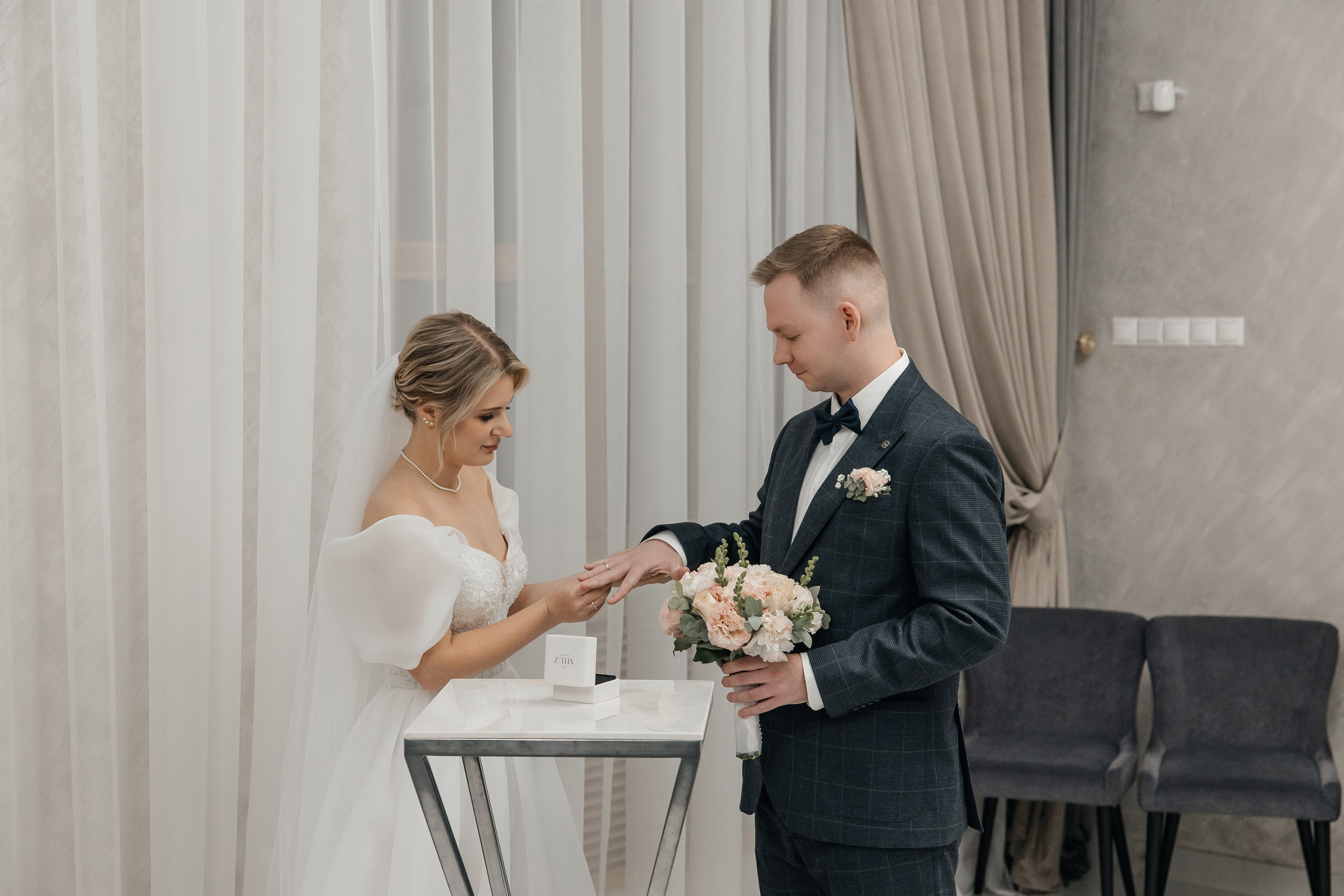 Регистрация брака в кутузовском загсе дворце бракосочетания. Свадебный фотограф в Москве Дарья Олендарёва