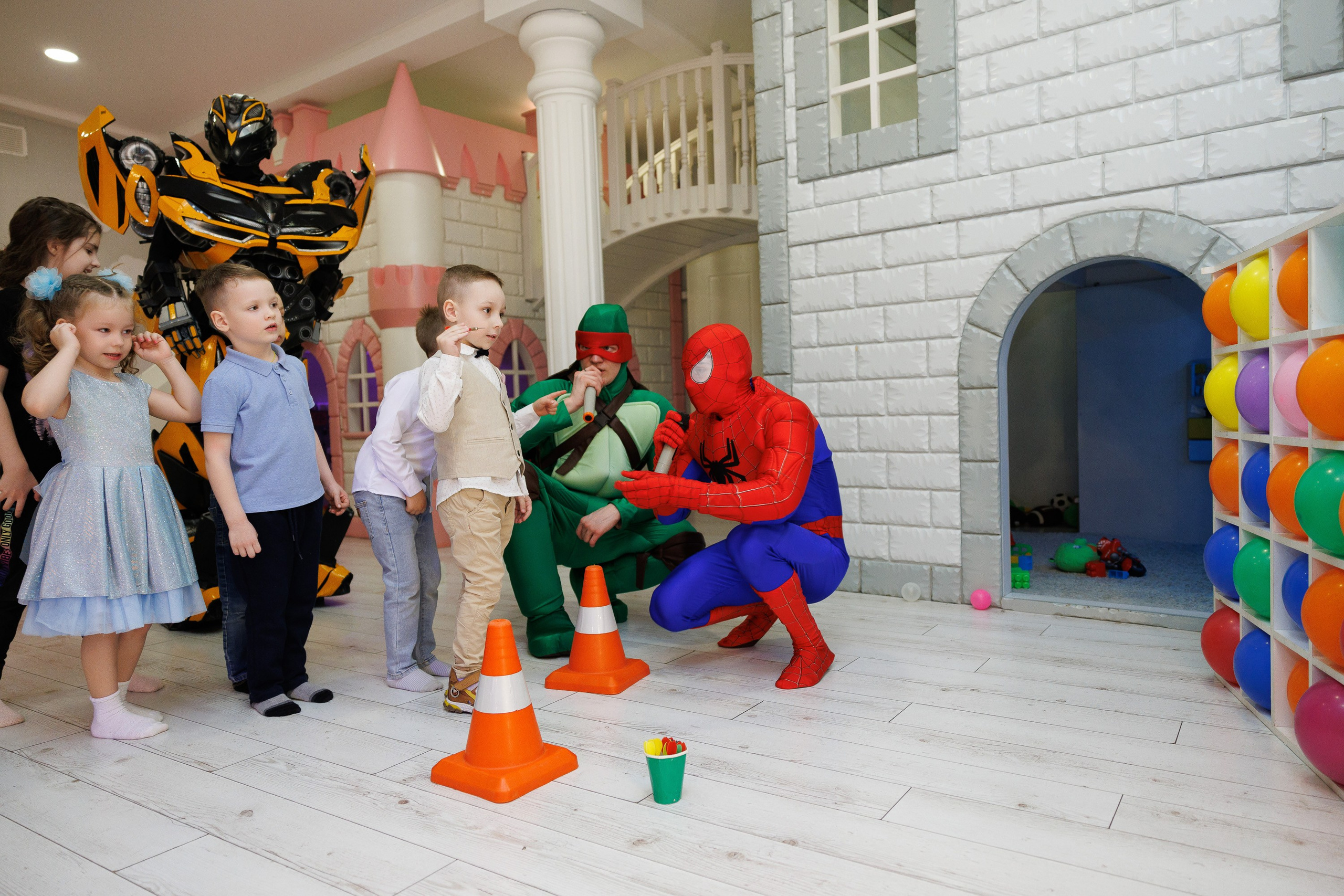 Детский день рождения в студии «Ромашка» в Оренбурге — Трансформеры