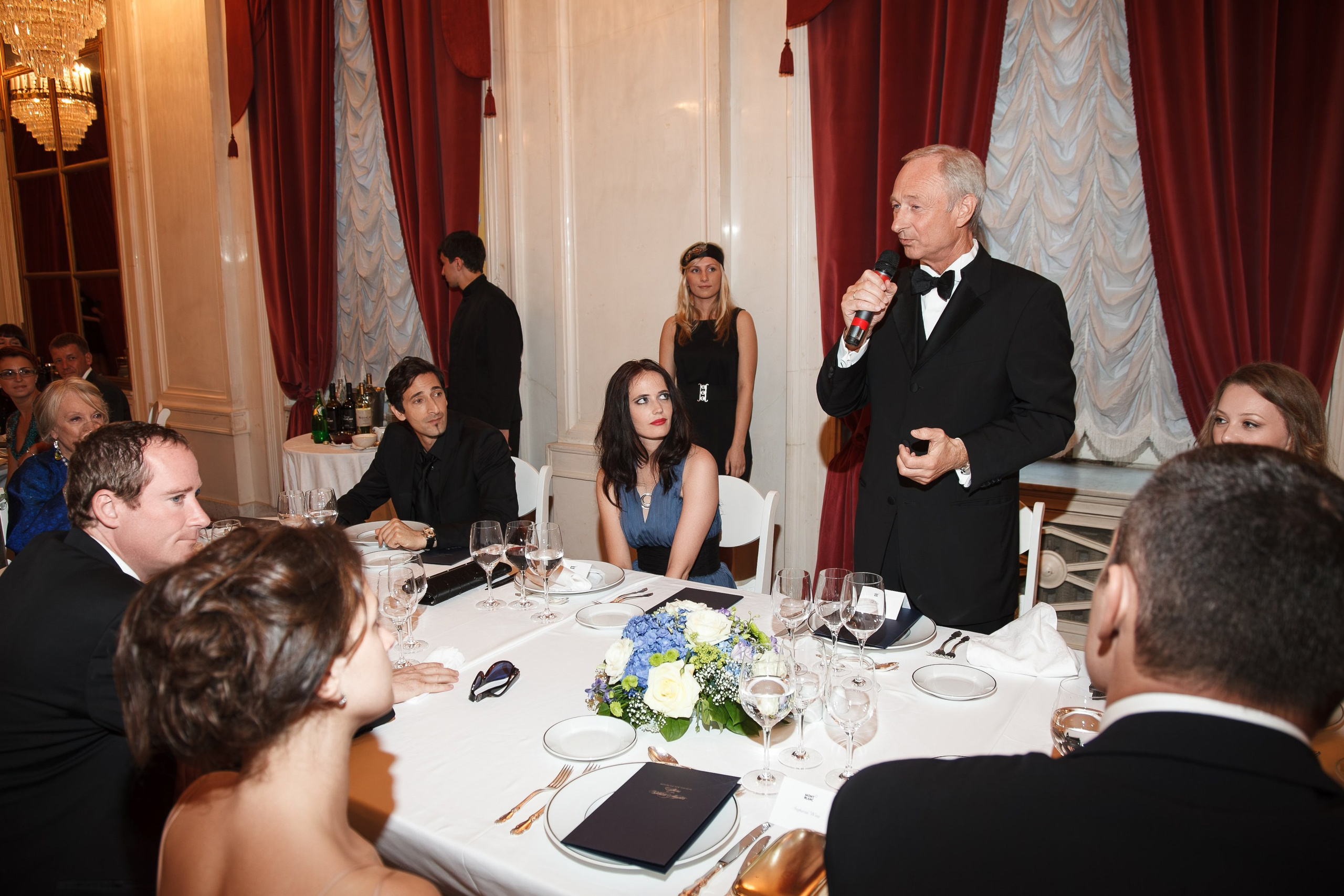 Истории (1). Суперфотограф Виталий Коликов