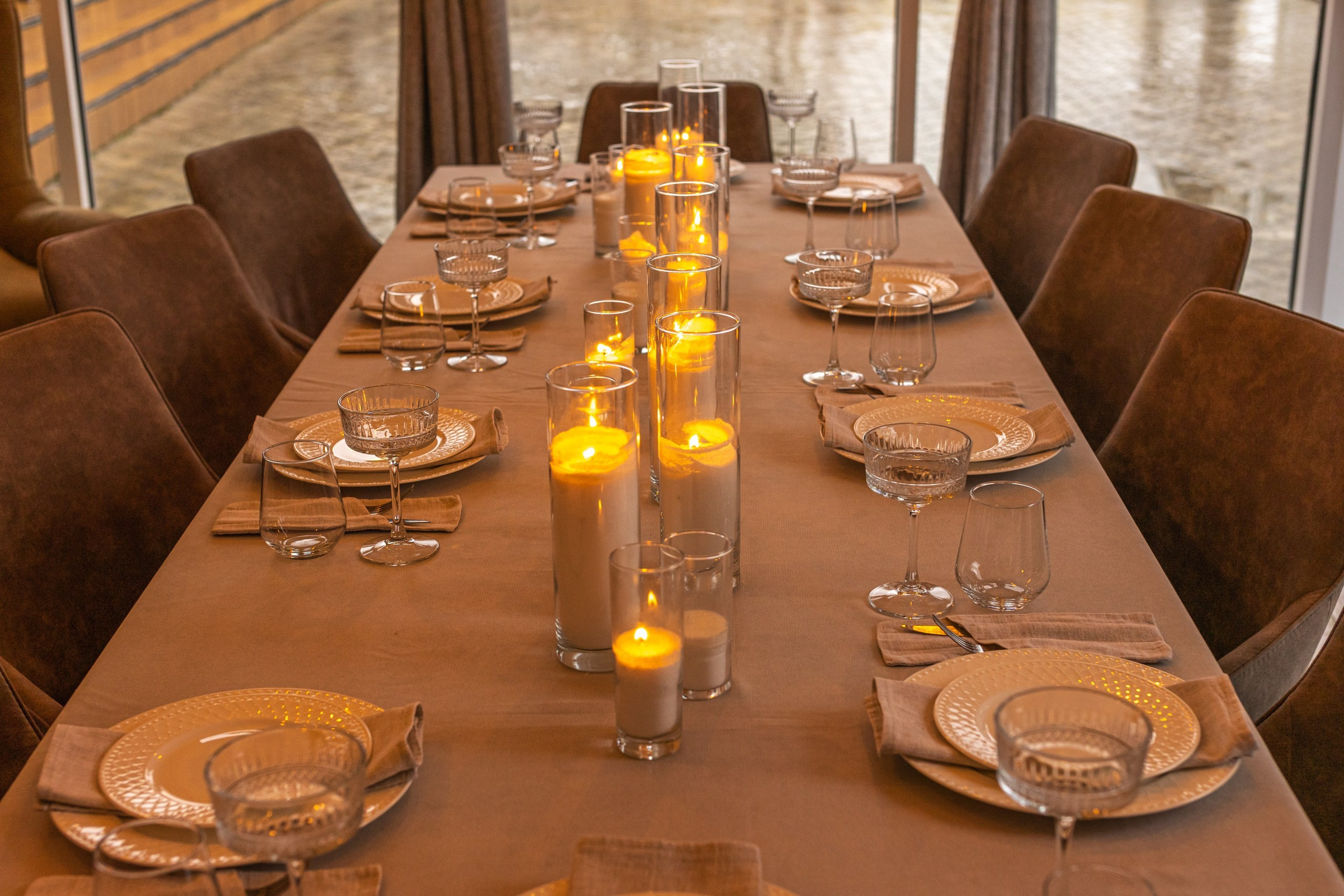 Банкетный зал ресторана «Дача». Фотограф в Оренбурге. Профессиональный фотограф