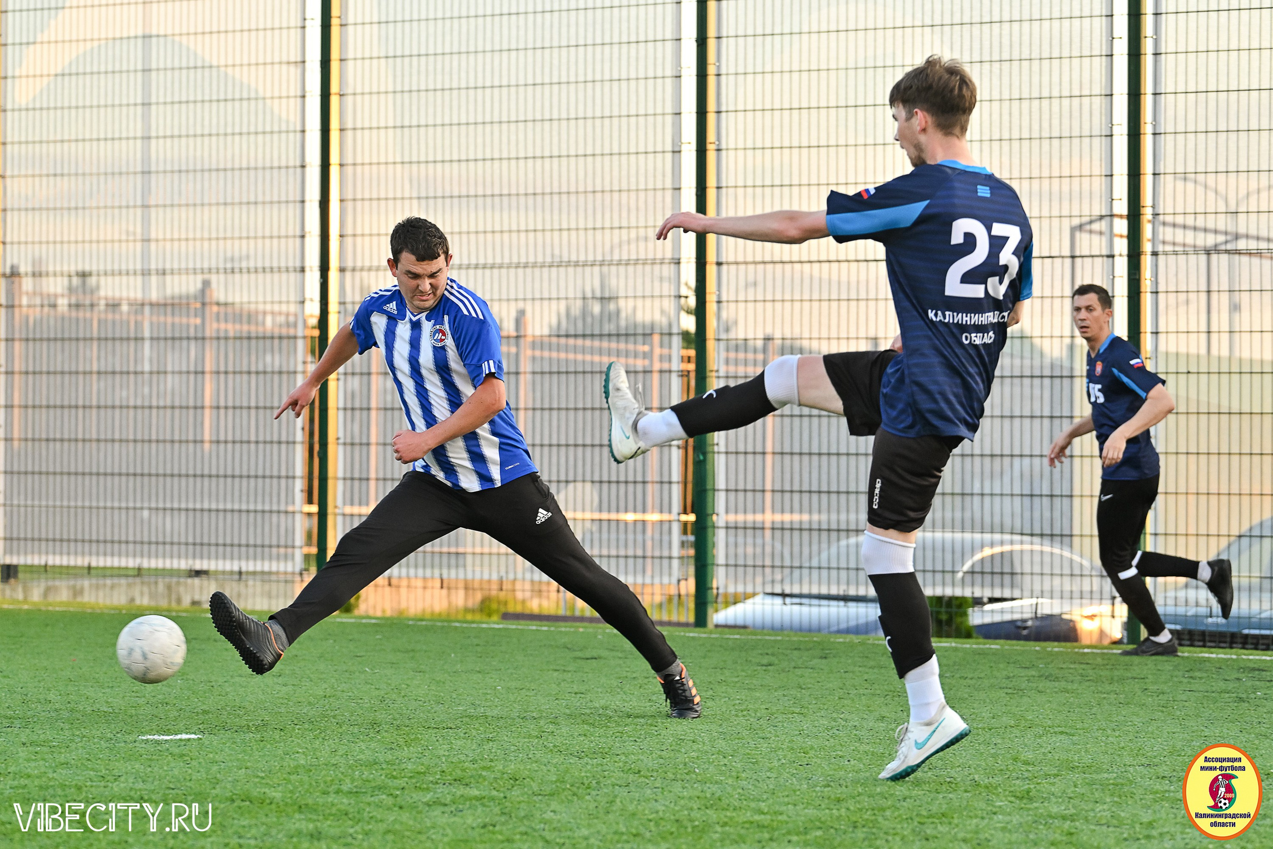 ИГРЫ МИНИ-ФУТБОЛЬНОЙ И КОРПОРАТИВНОЙ ЛИГИ. VIBECITY.RU Вайб Сити Ру Фоторепортажи Фотоотчеты Калининград