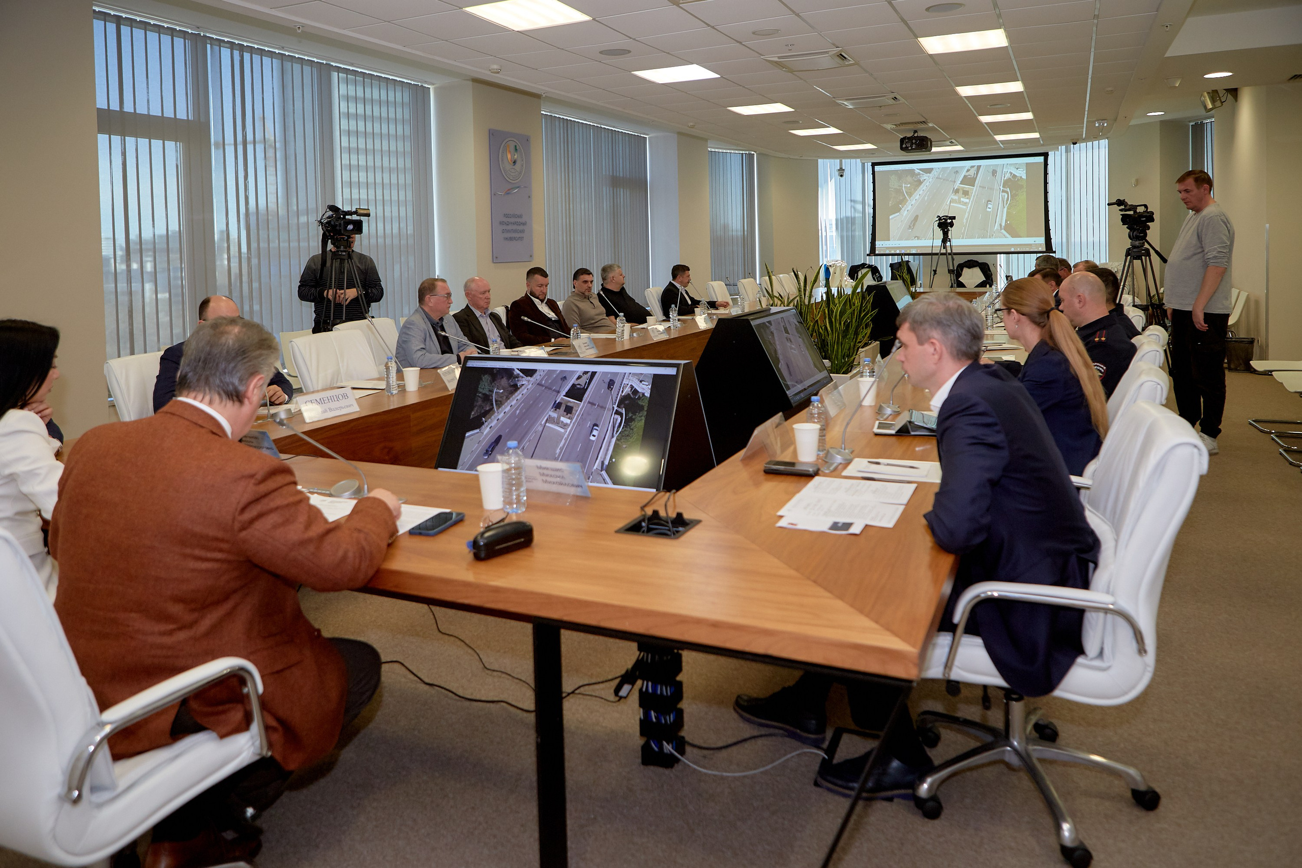 Репортажный фотограф для фотосъемки форумов конференций корпоративных мероприятий в Сочи. Фотограф Юрий Никитюк — Сочи |Адлер|Красная Поляна