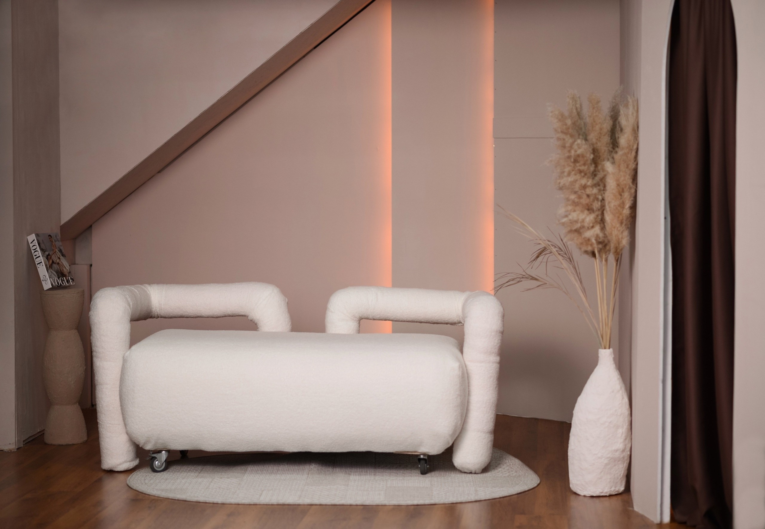 Фотостудии Севастополя. Лучшие фотостудии Севастополя. Фото интерьера фотостудий. Актуальные фото фотостудий Севастополя. Профессиональная фотосъемка в Крыму. Натуральные эмоции и живые кадры. Забронируйте дату прямо сейчас!