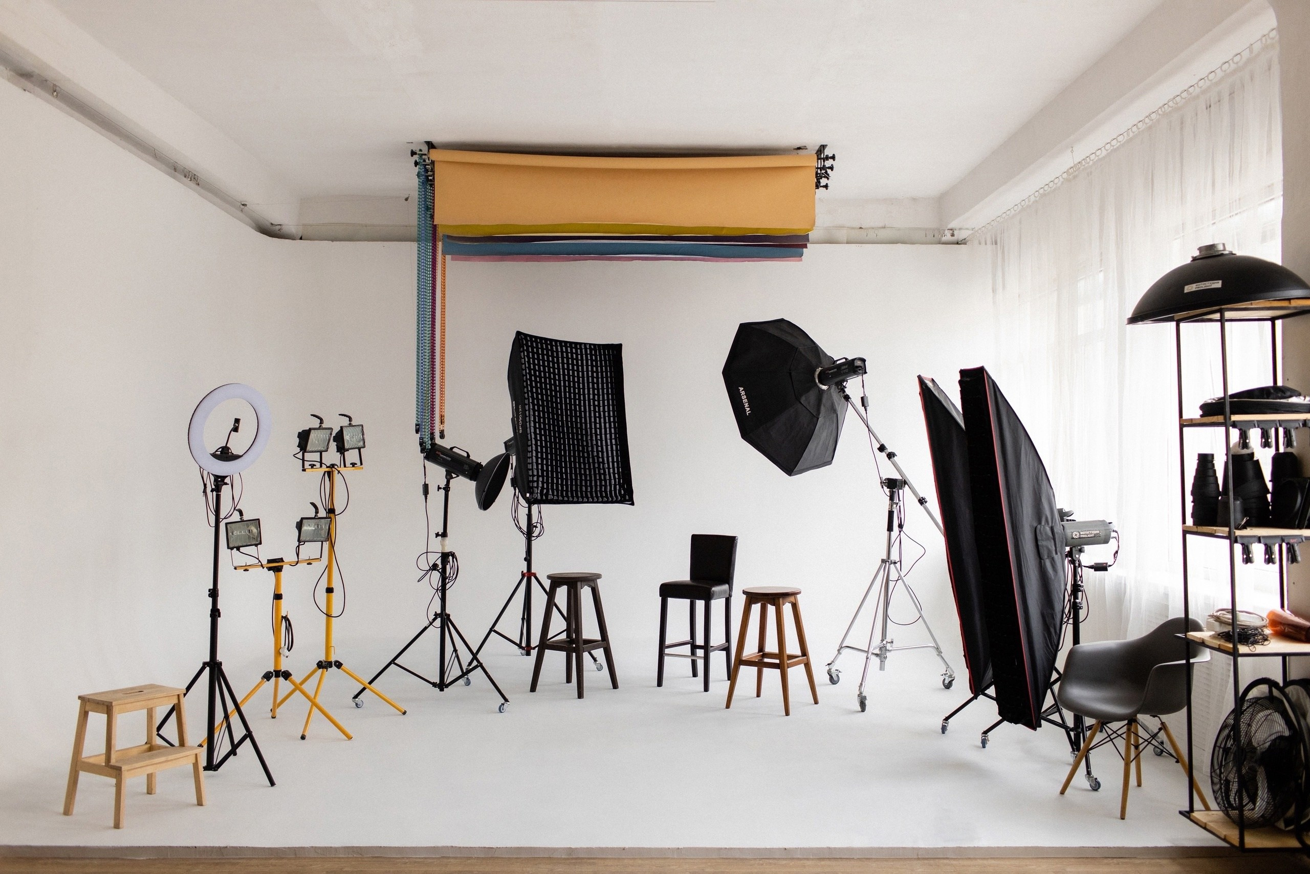 Фотостудии Севастополя. Лучшие фотостудии Севастополя. Фото интерьера фотостудий. Актуальные фото фотостудий Севастополя. Профессиональная фотосъемка в Крыму. Натуральные эмоции и живые кадры. Забронируйте дату прямо сейчас!