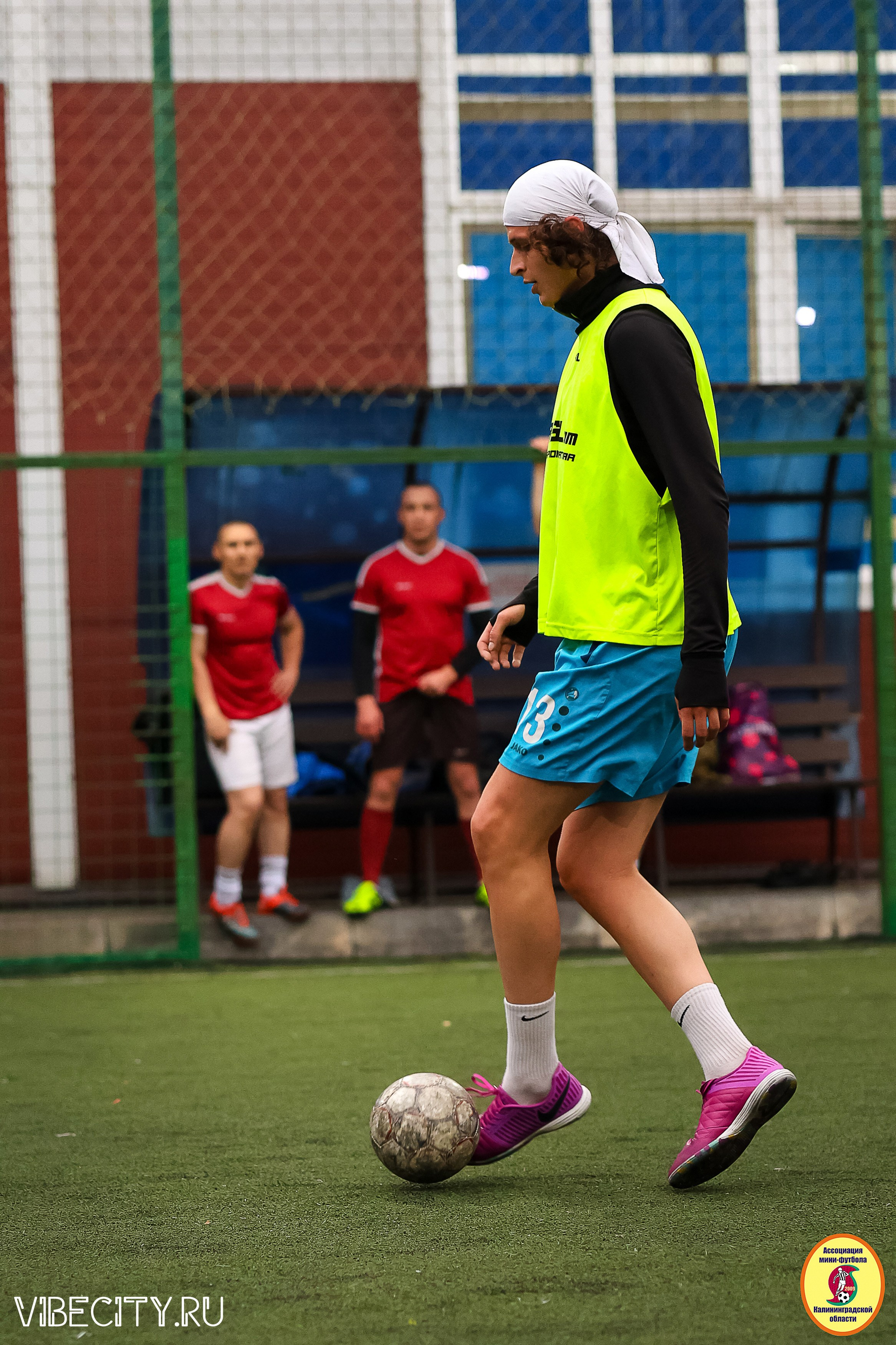 ИГРЫ МИНИ-ФУТБОЛЬНОЙ И КОРПОРАТИВНОЙ ЛИГИ. VIBECITY.RU Вайб Сити Ру Фоторепортажи Фотоотчеты Калининград