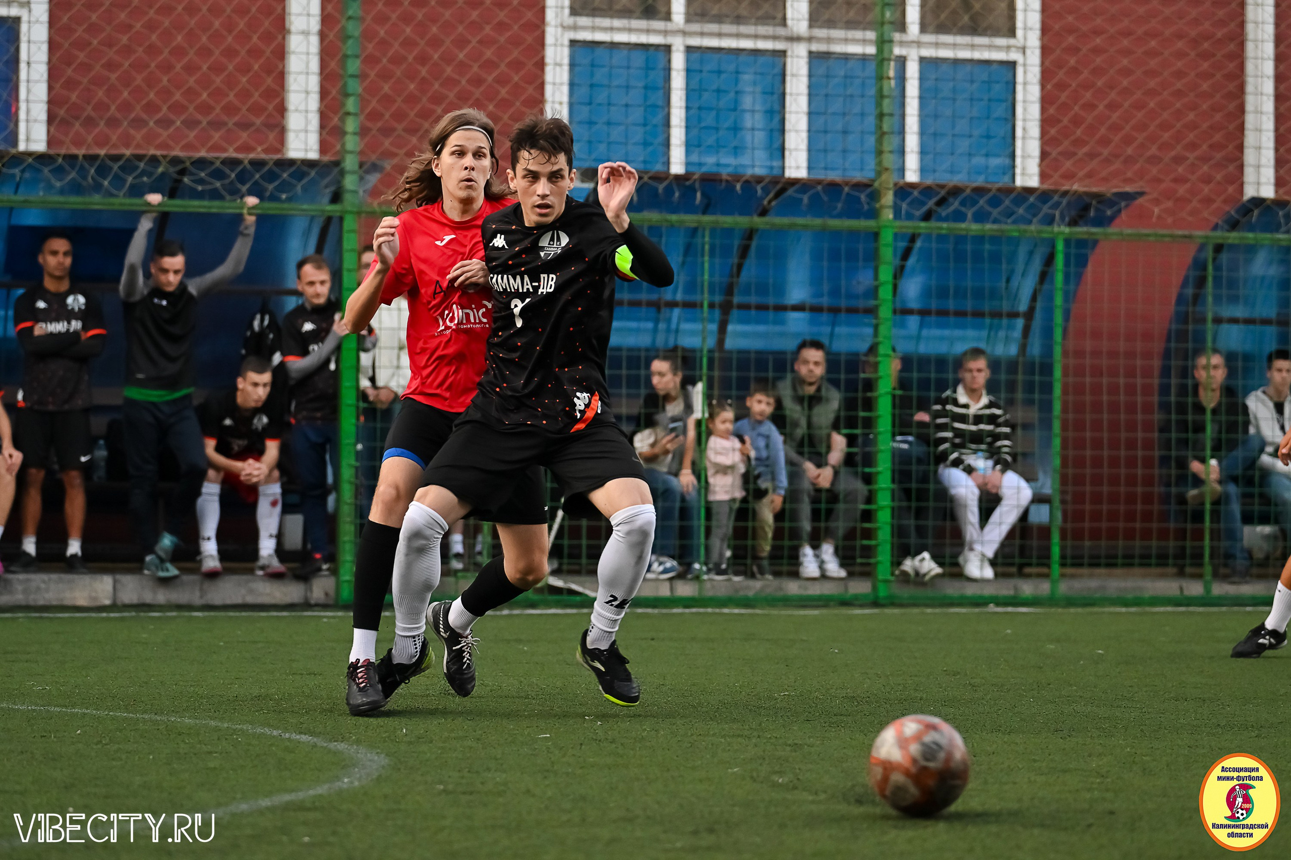 ИГРЫ МИНИ-ФУТБОЛЬНОЙ И КОРПОРАТИВНОЙ ЛИГИ. VIBECITY.RU Вайб Сити Ру Фоторепортажи Фотоотчеты Калининград