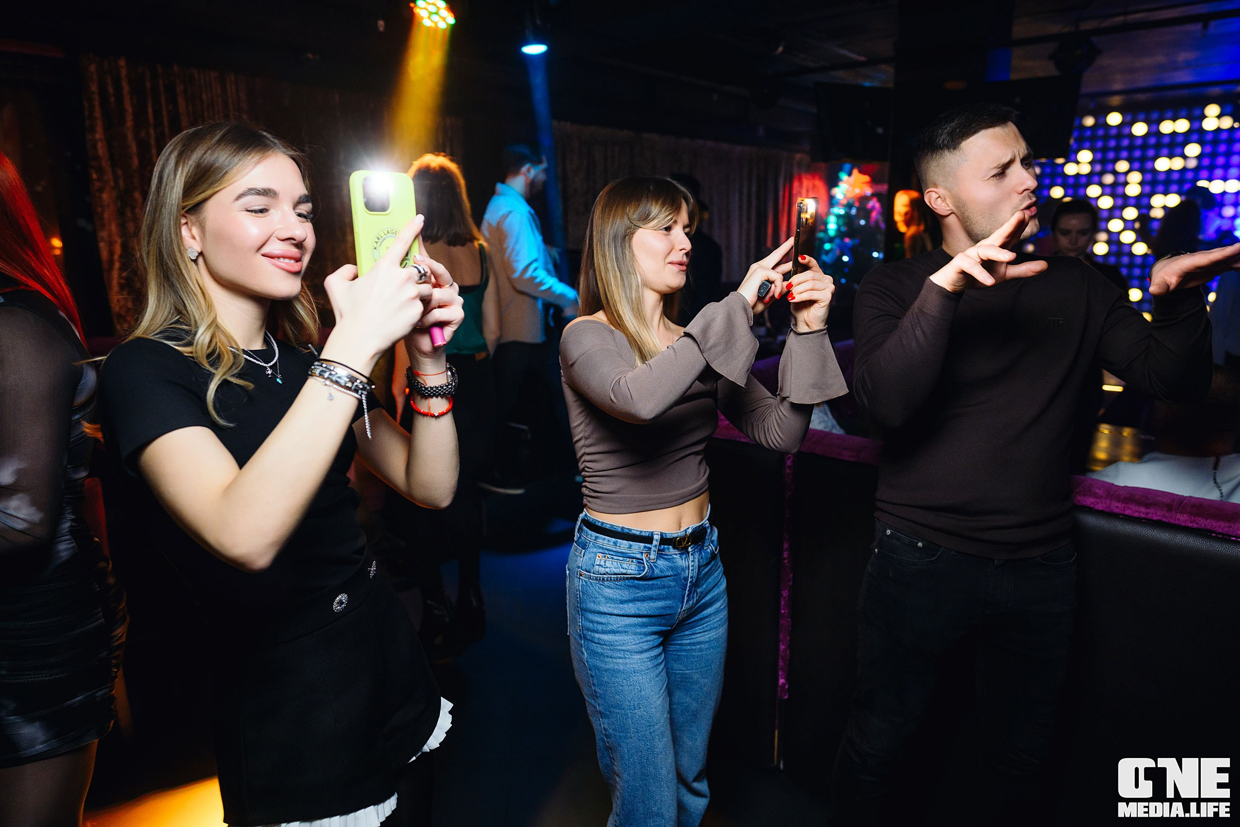 Фоторепортаж из караоке-клуба Эйфория. One Media Life: фоторепортажи, фотоотчеты с мероприятий и заведений