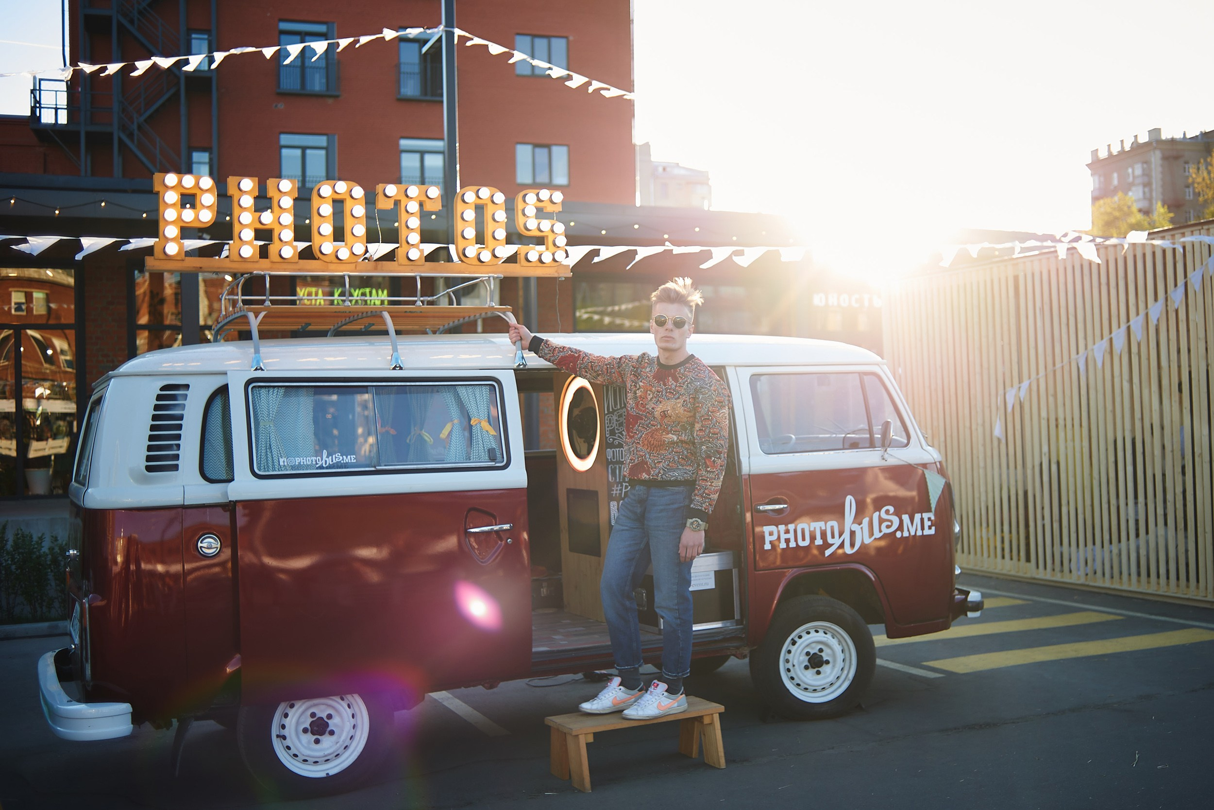 Фотофургон PhotoBus.me. Репортаж, деловой портрет, мобильная фотостудия с моментальной печатью