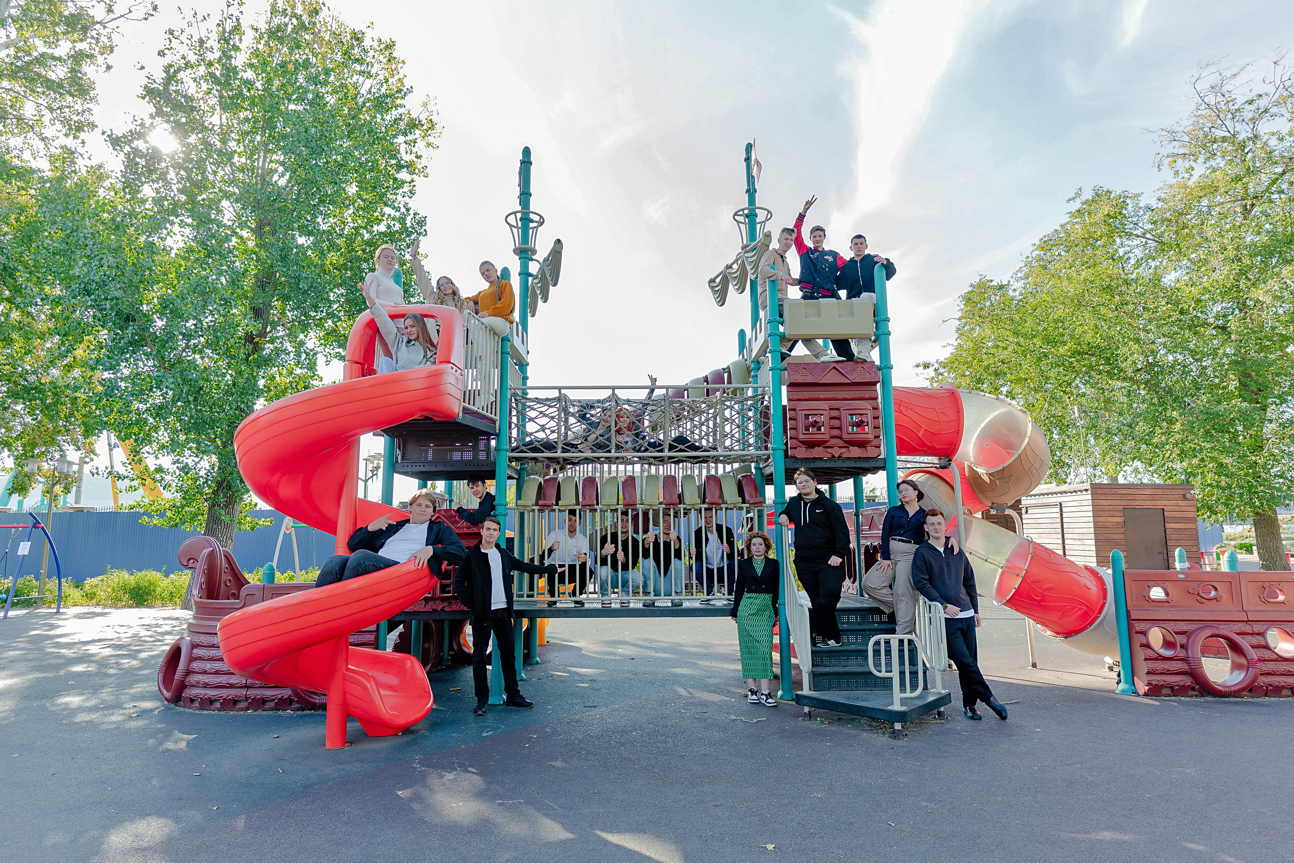 Выпускные (школьные) альбомы (книги) в Ростове-на-Дону. Современные Выпускные Альбомы в Ростове-на-Дону