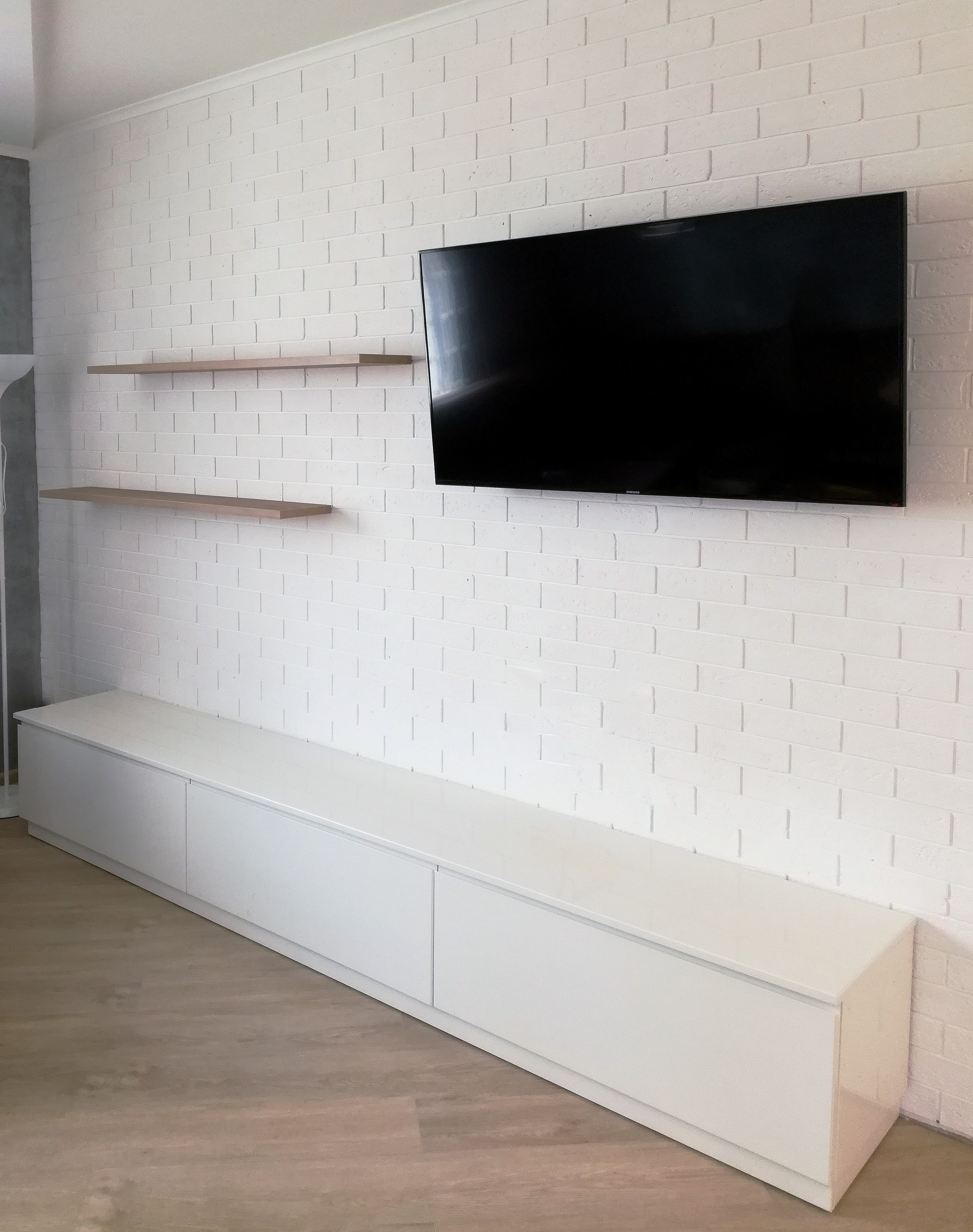 Спальни и гостиные. Мебель на заказ в Евпатории