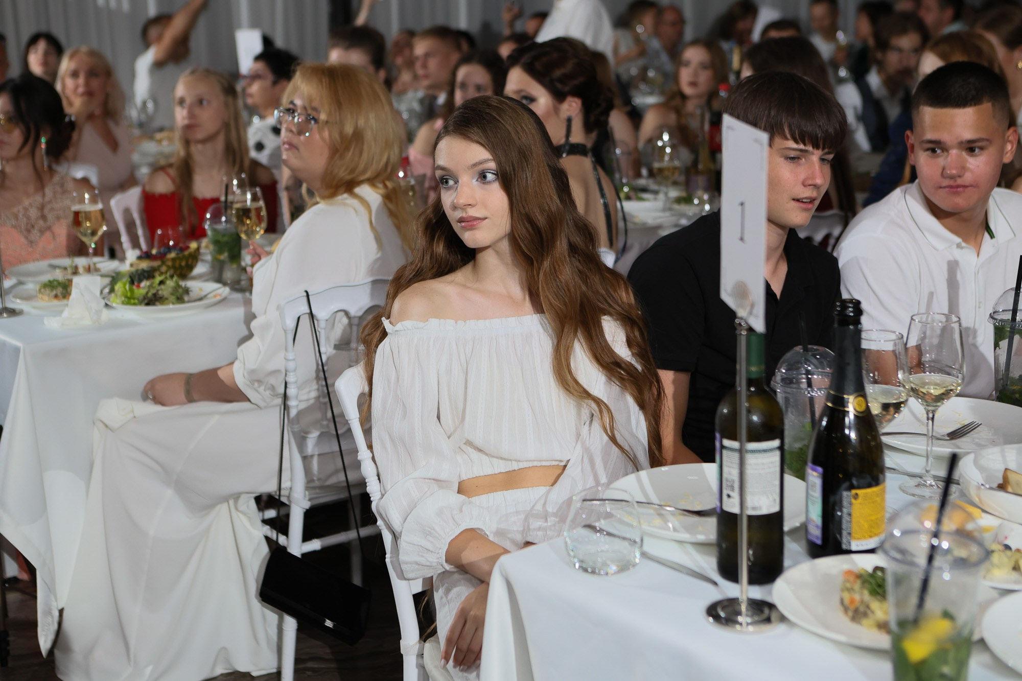 Выпускной вечер в Севастопольской гимназии № 1 имени А. С. Пушкина. Свадебный фотограф, фотосъемка в Крыму, Севастополе, Симферополе, Ялте