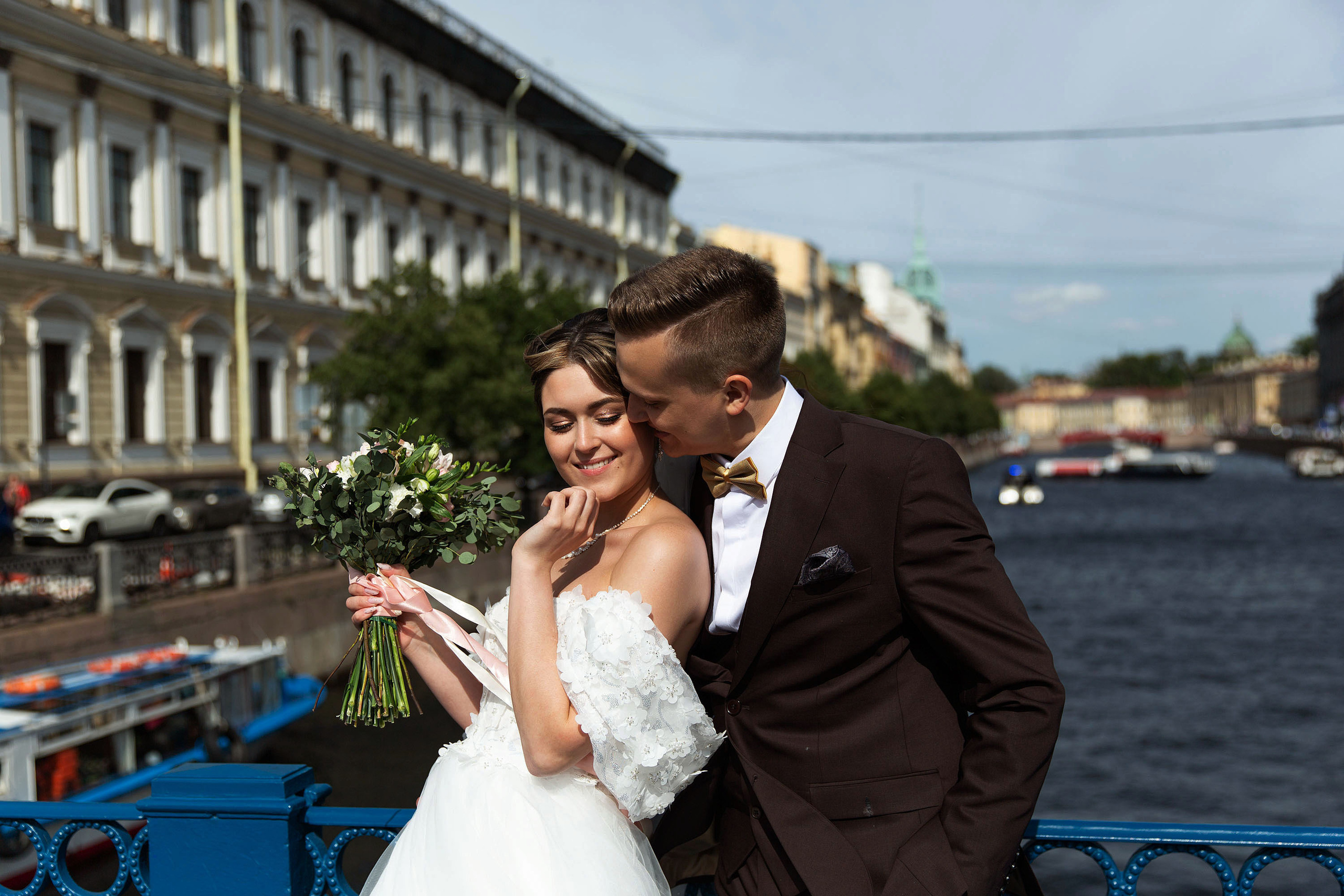 Анонс свадебной серии у Мариинского дворца. Свадебный и портретный фотограф в Санкт-Петербурге Надежда Чечулина