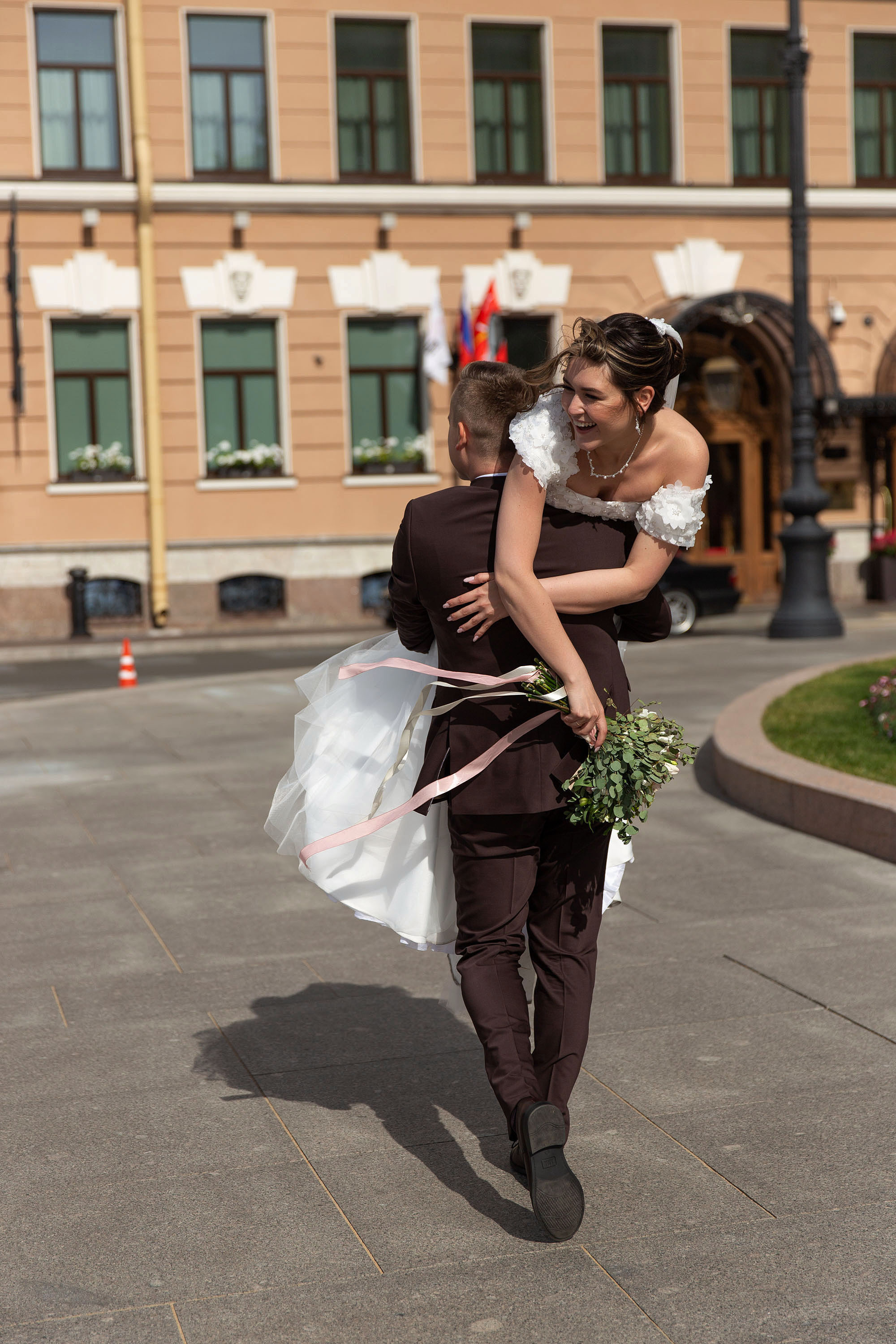 Анонс свадебной серии у Мариинского дворца. Свадебный и портретный фотограф в Санкт-Петербурге Надежда Чечулина