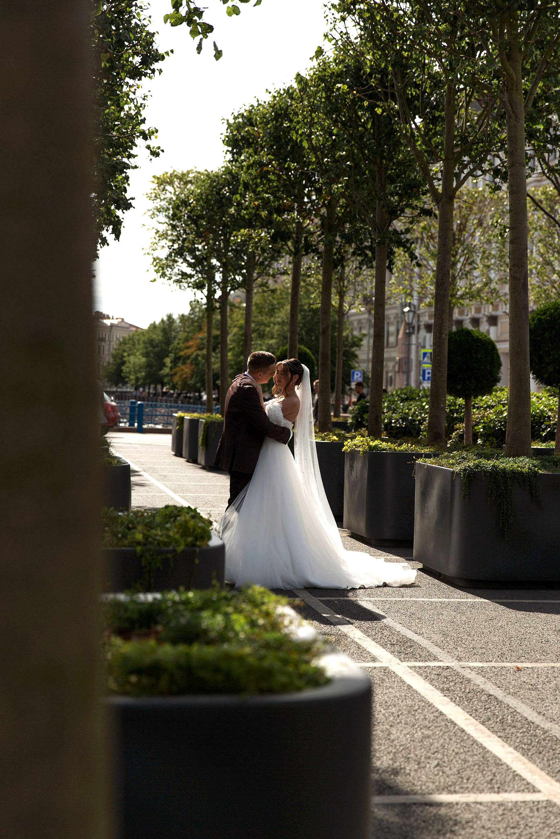 Анонс свадебной серии у Мариинского дворца. Свадебный и портретный фотограф в Санкт-Петербурге Надежда Чечулина