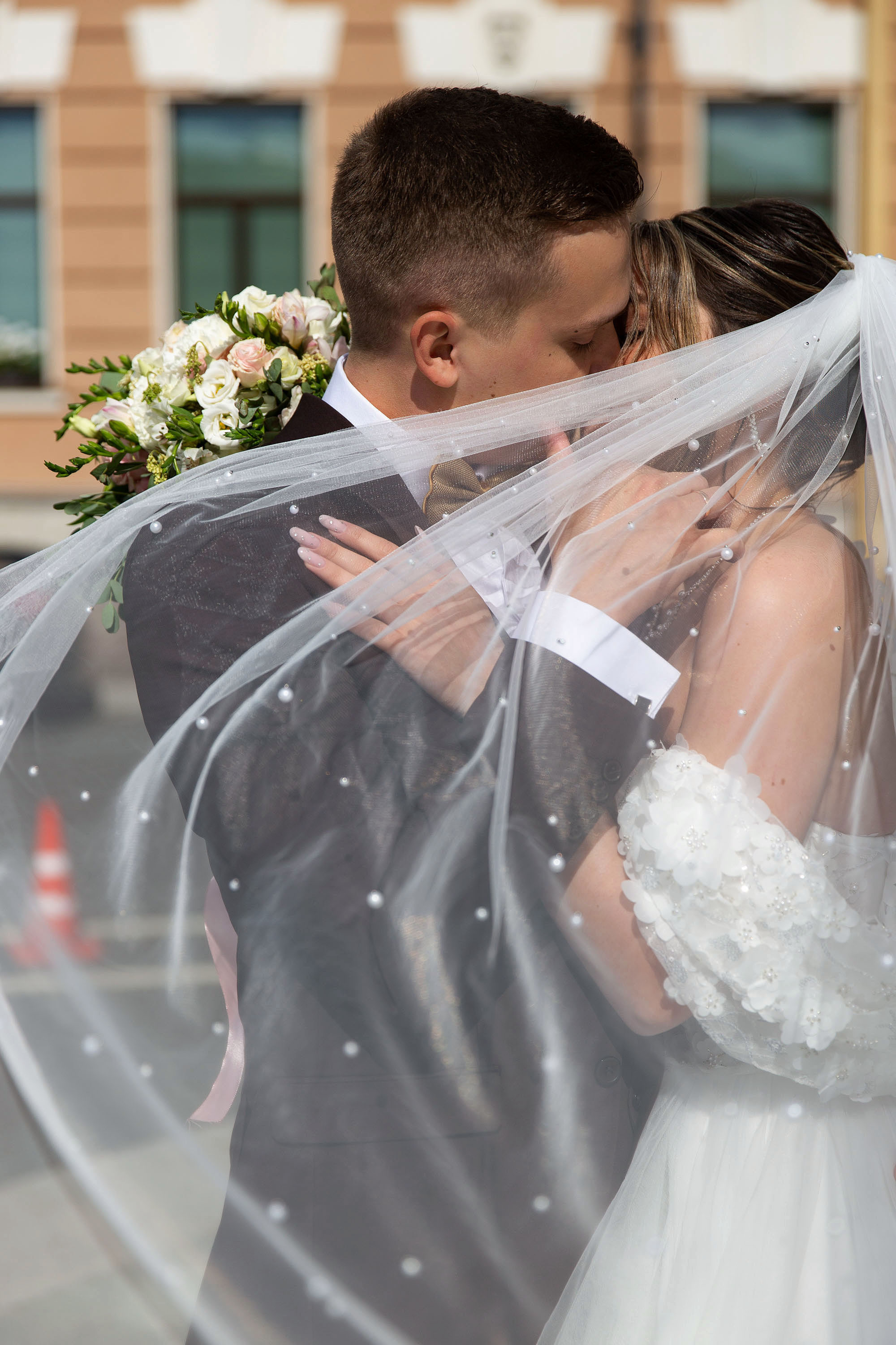 Анонс свадебной серии у Мариинского дворца. Свадебный и портретный фотограф в Санкт-Петербурге Надежда Чечулина